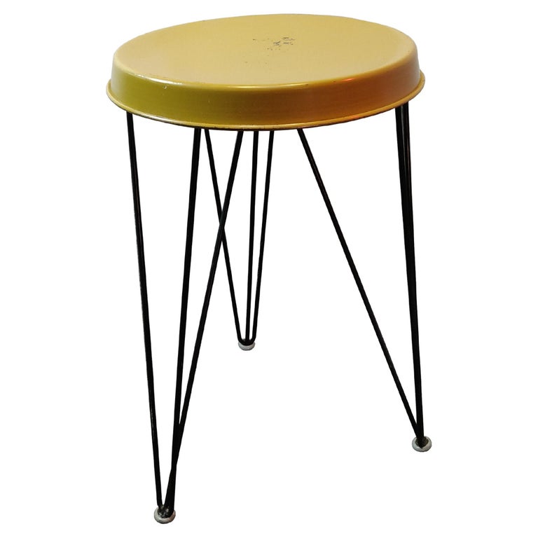 Sculptural Metal Wire Stool by Tjerk Reijenga for Pilastro, 1960s For Sale