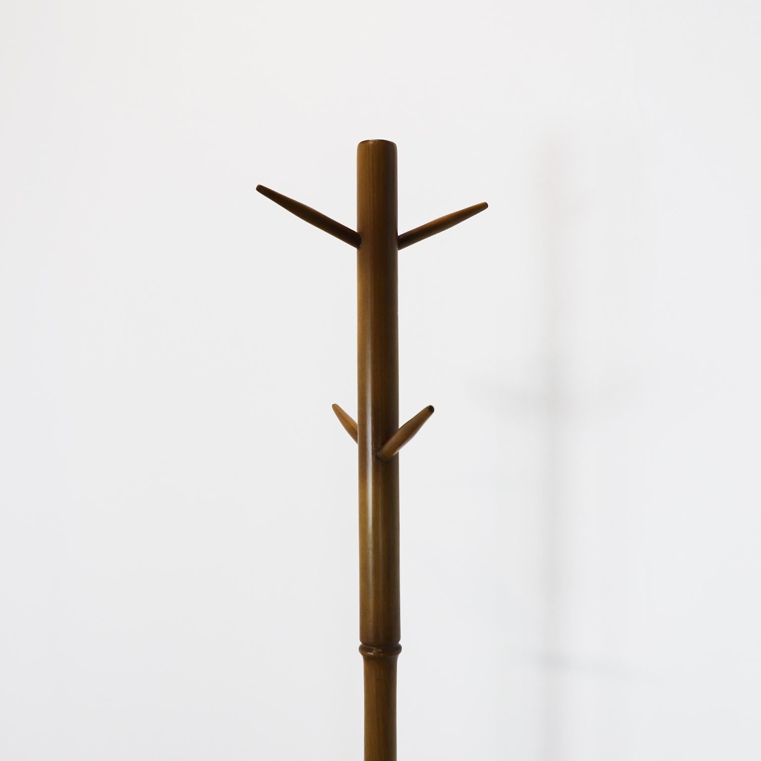 Designed by IRGSA (Industrias Ruíz Galindo México), circa 1960. We offer this wonderful Mid-Century Modern coat rack. The coatrack is sculptural enough it can be put in nearly any environment and still hold it's own. Made in solid first quality