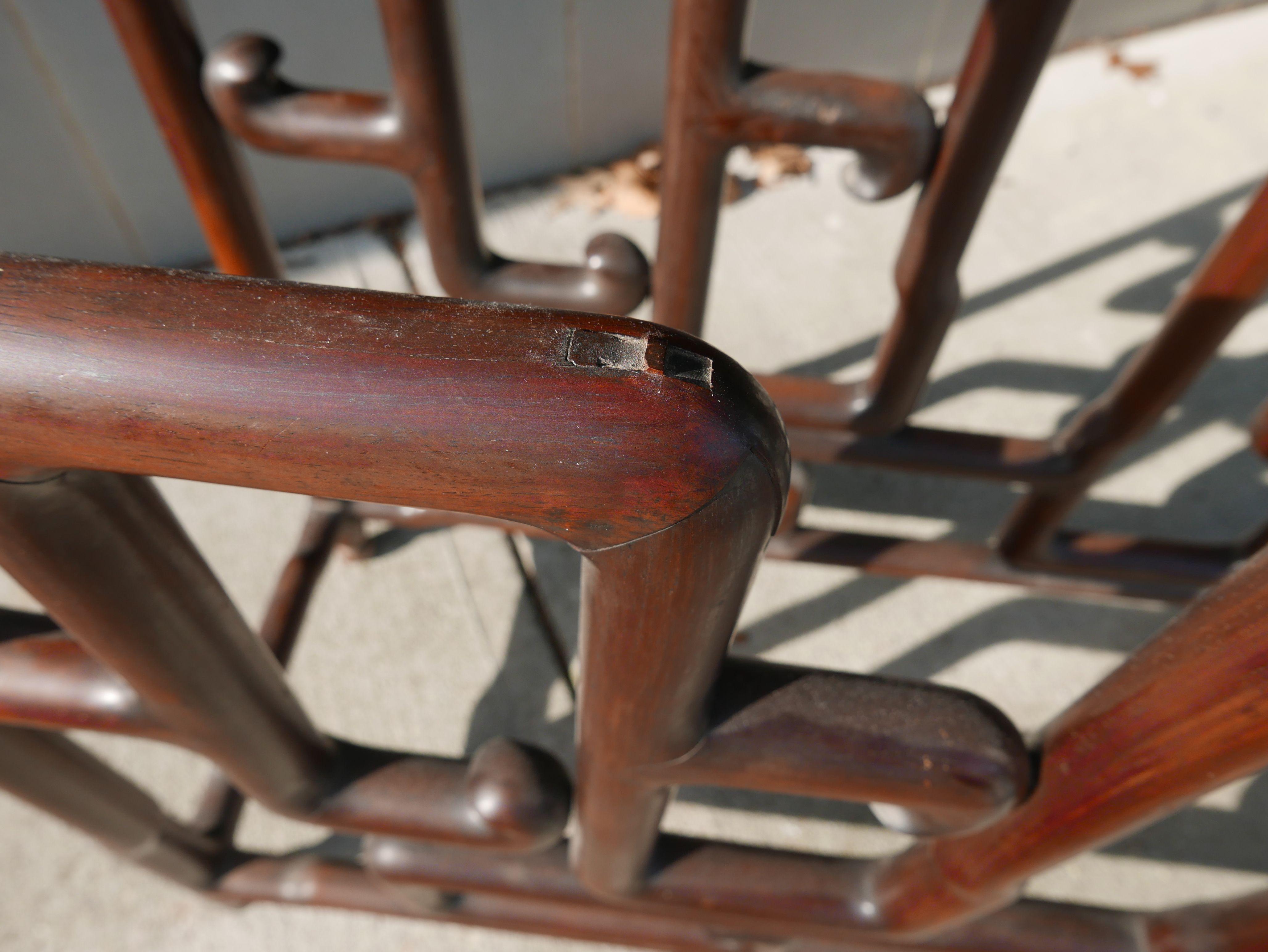 Sculptural Mid-20th Century Chinese Rosewood Double Pedestal (Marmor)