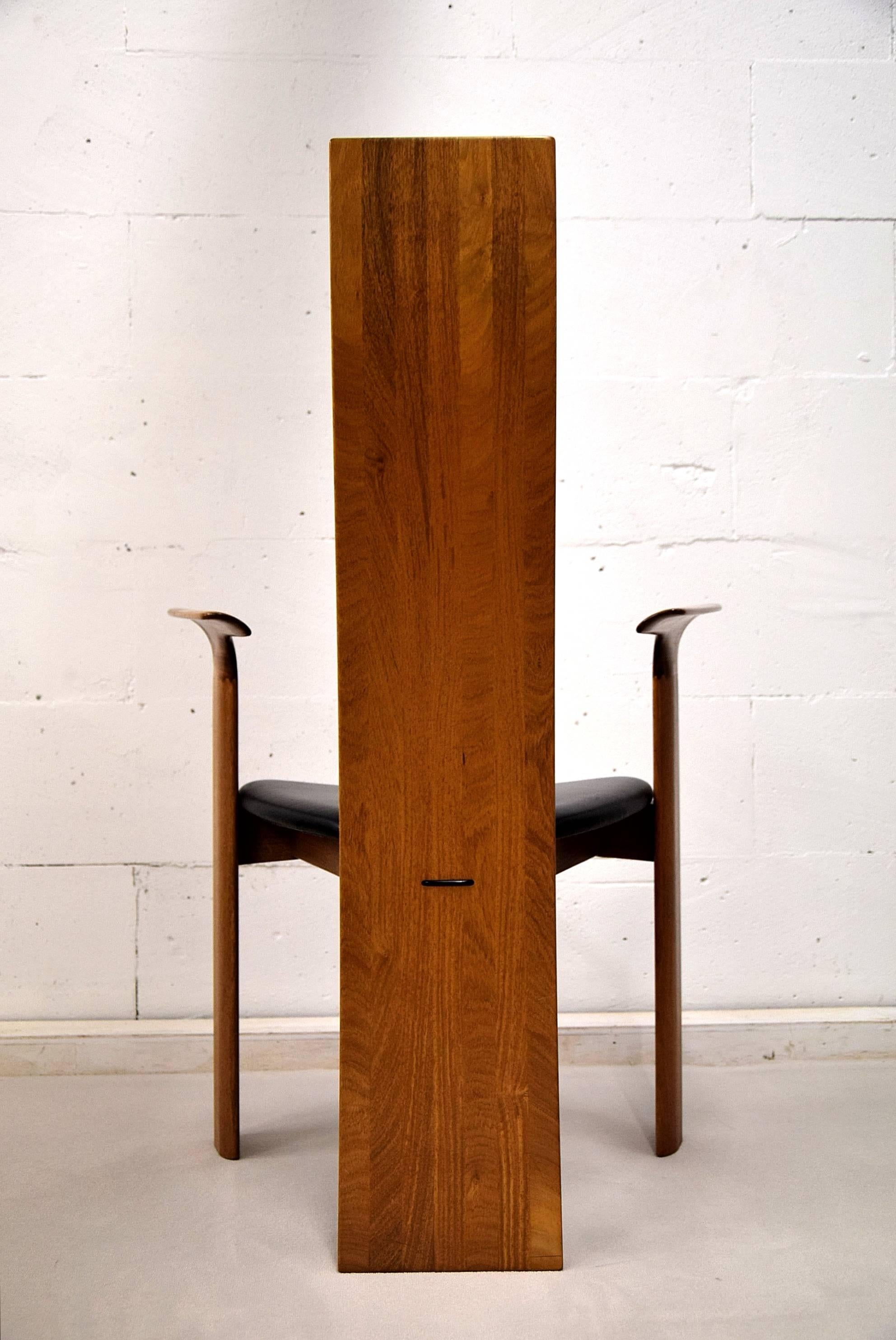 Mid-Century Modern Sculptural Mid-Century Armchair
