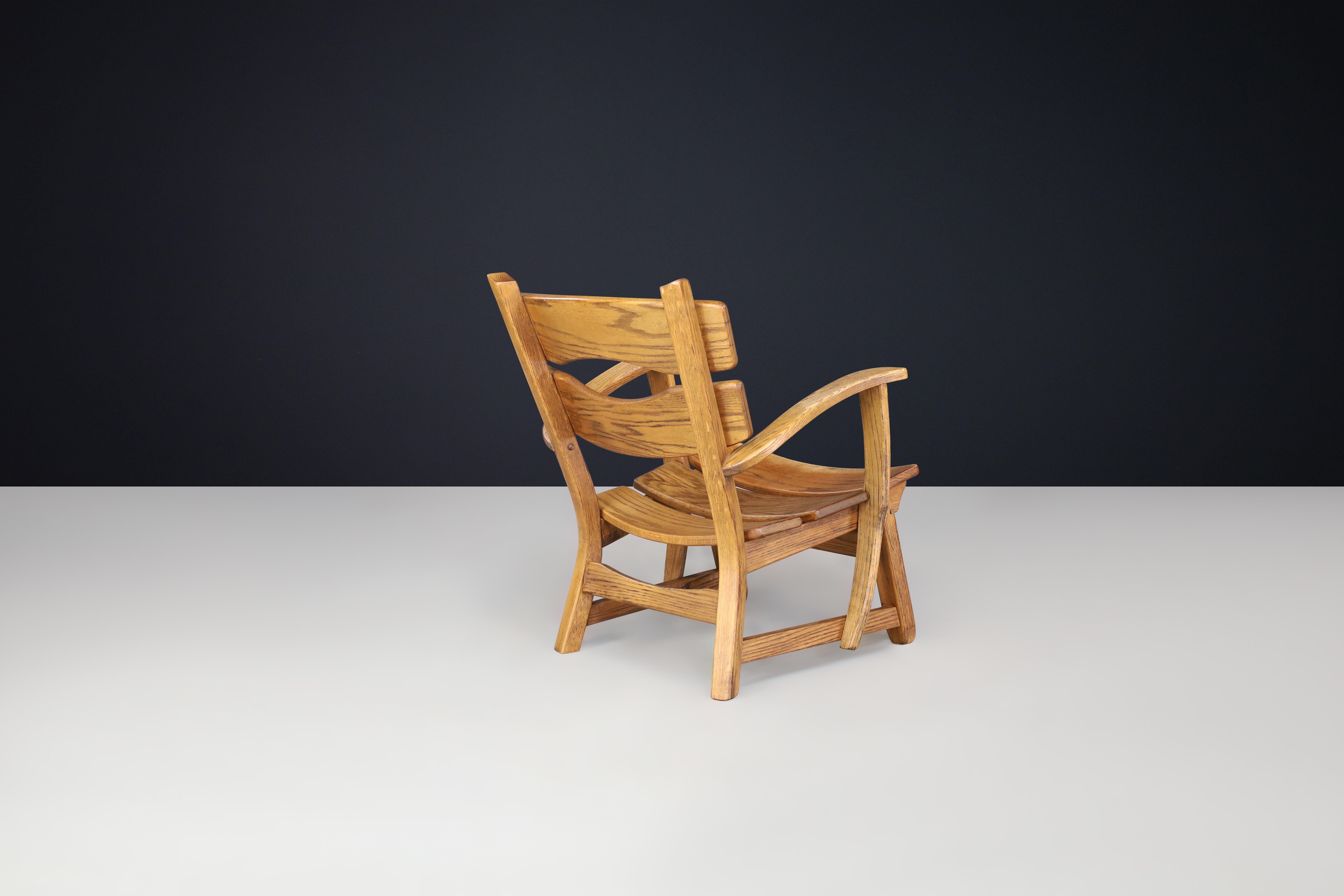 Sculptural Mid-Century Armchair in Solid Oak, France, 1950s — 1 Available en vente 1