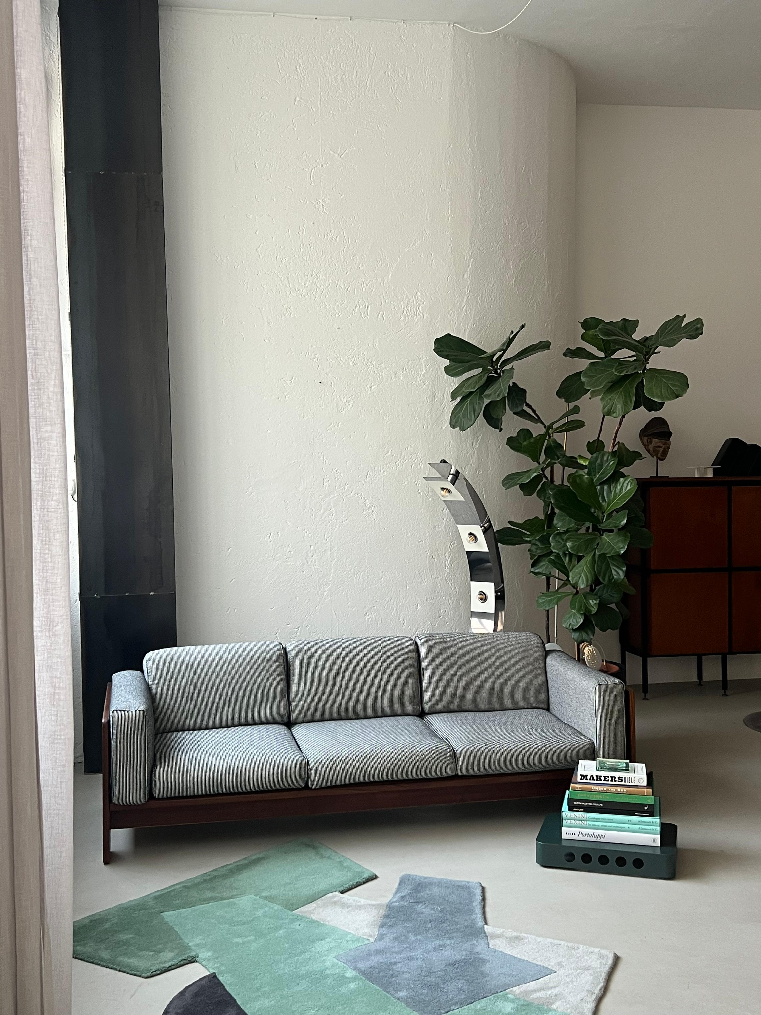 Mid-Century moderno Divano scultoreo di metà secolo Bastiano di Afra & Tobia Scarpa, Made in Italy in vendita