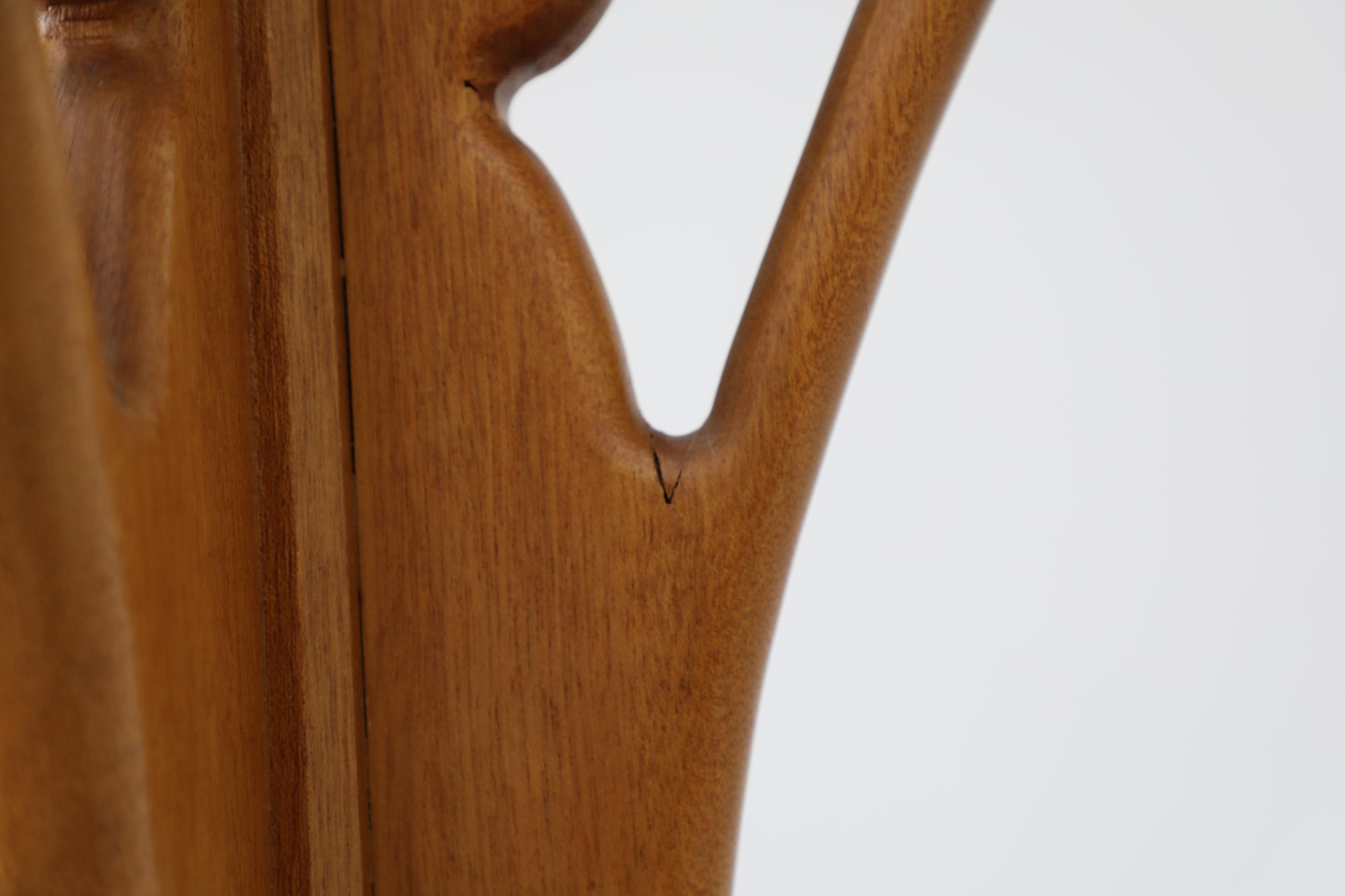 Porte-manteau sculptural en Beeche Wood du milieu du siècle dans le style d'Adrian Pearsall en vente 7