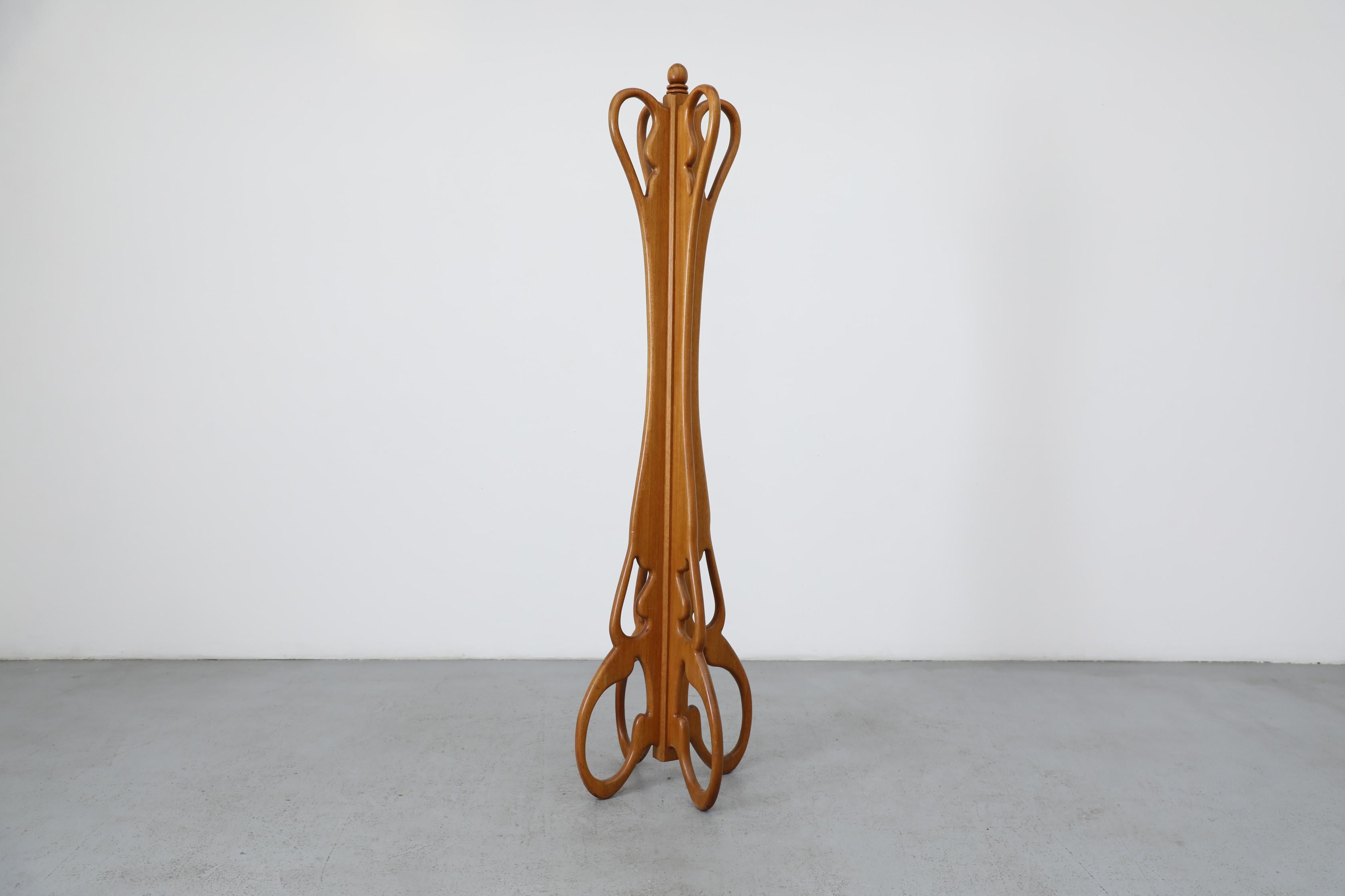 Art nouveau Porte-manteau sculptural en Beeche Wood du milieu du siècle dans le style d'Adrian Pearsall en vente