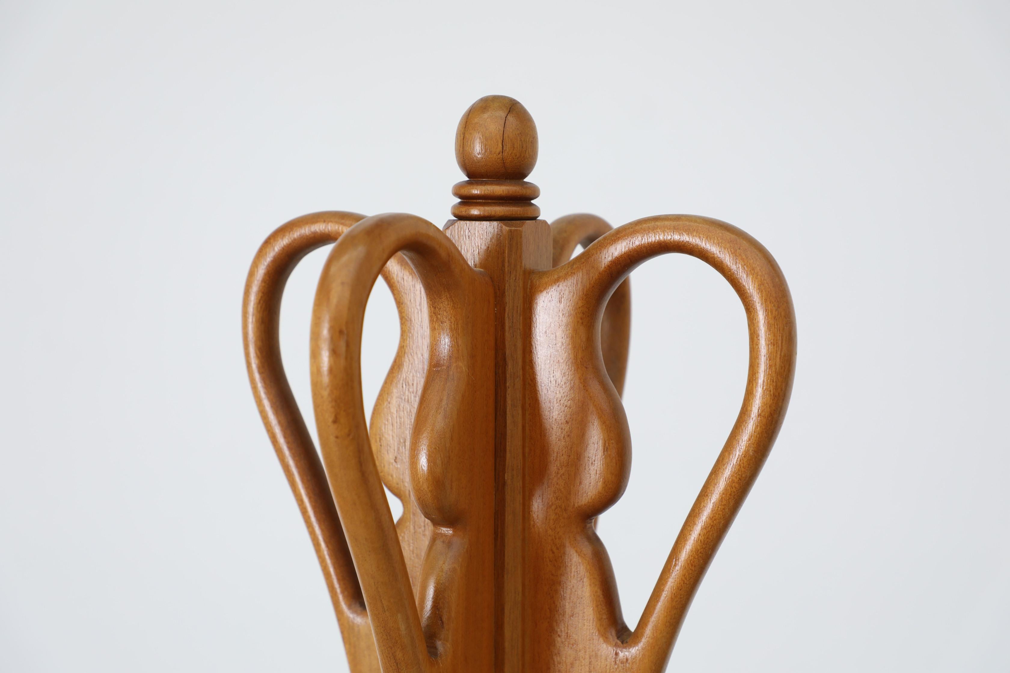 Hêtre Porte-manteau sculptural en Beeche Wood du milieu du siècle dans le style d'Adrian Pearsall en vente