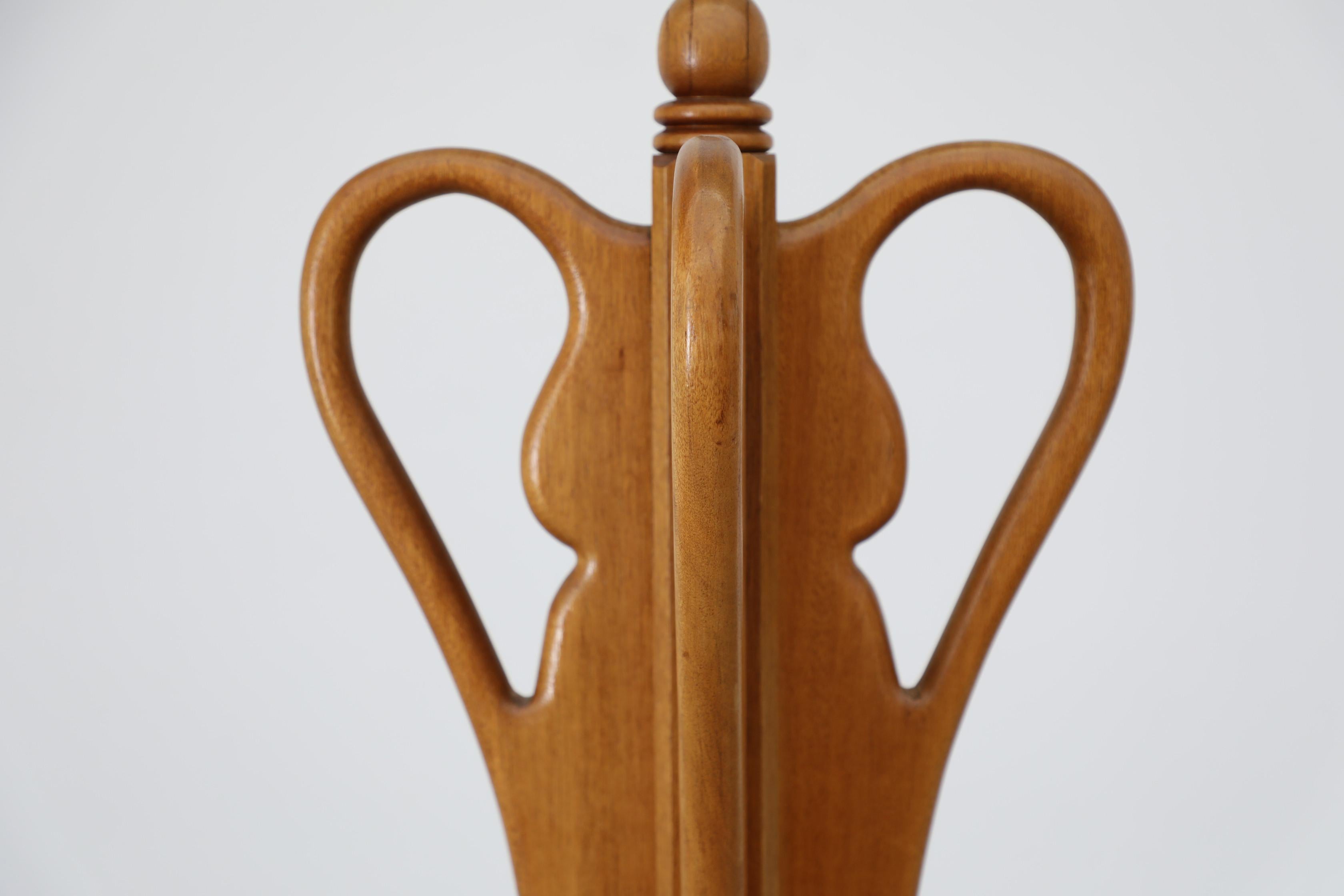 Porte-manteau sculptural en Beeche Wood du milieu du siècle dans le style d'Adrian Pearsall en vente 2