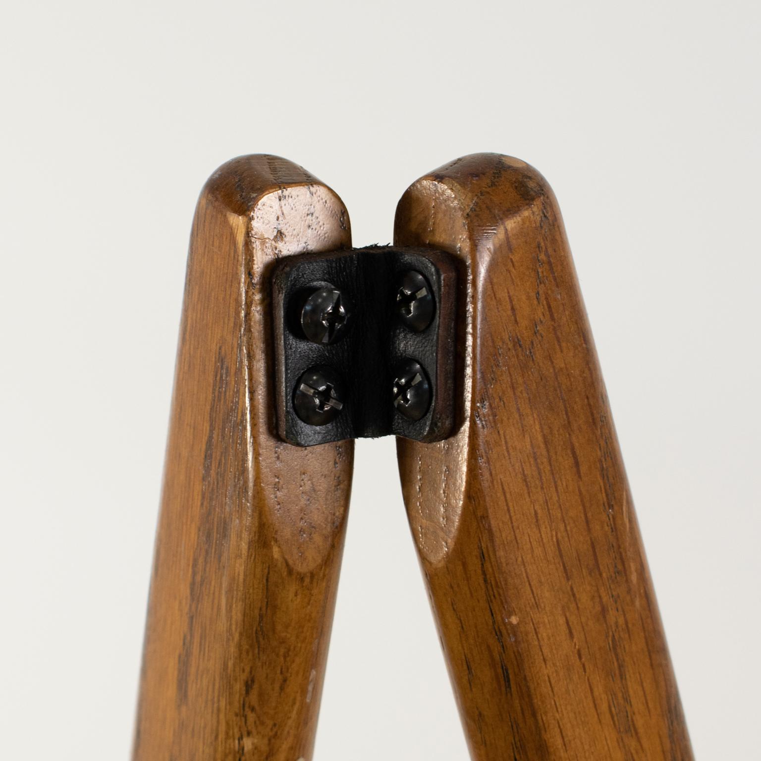 Sculptural Mid-Century Danish Modern Oak Folding Art Display Easel 3