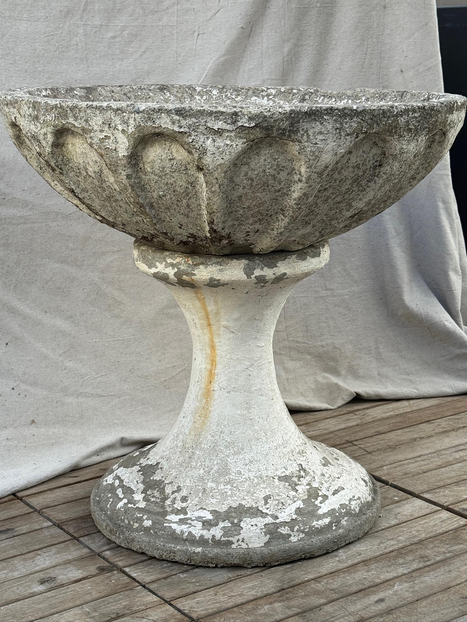European Sculptural Mid-Century Fluted Concrete Garden Planter on Pedestal Base For Sale