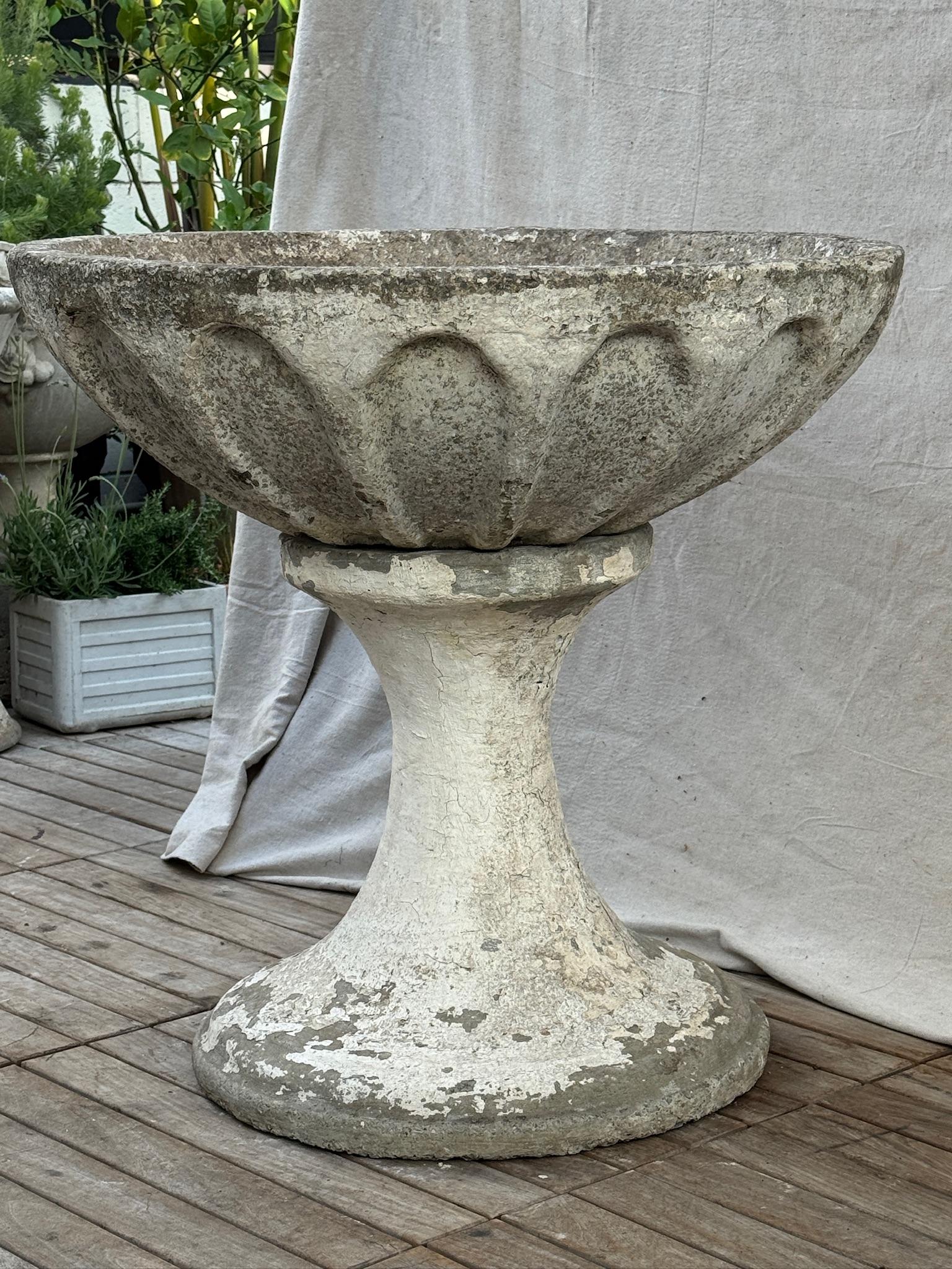 Cast Sculptural Mid-Century Fluted Concrete Garden Planter on Pedestal Base For Sale
