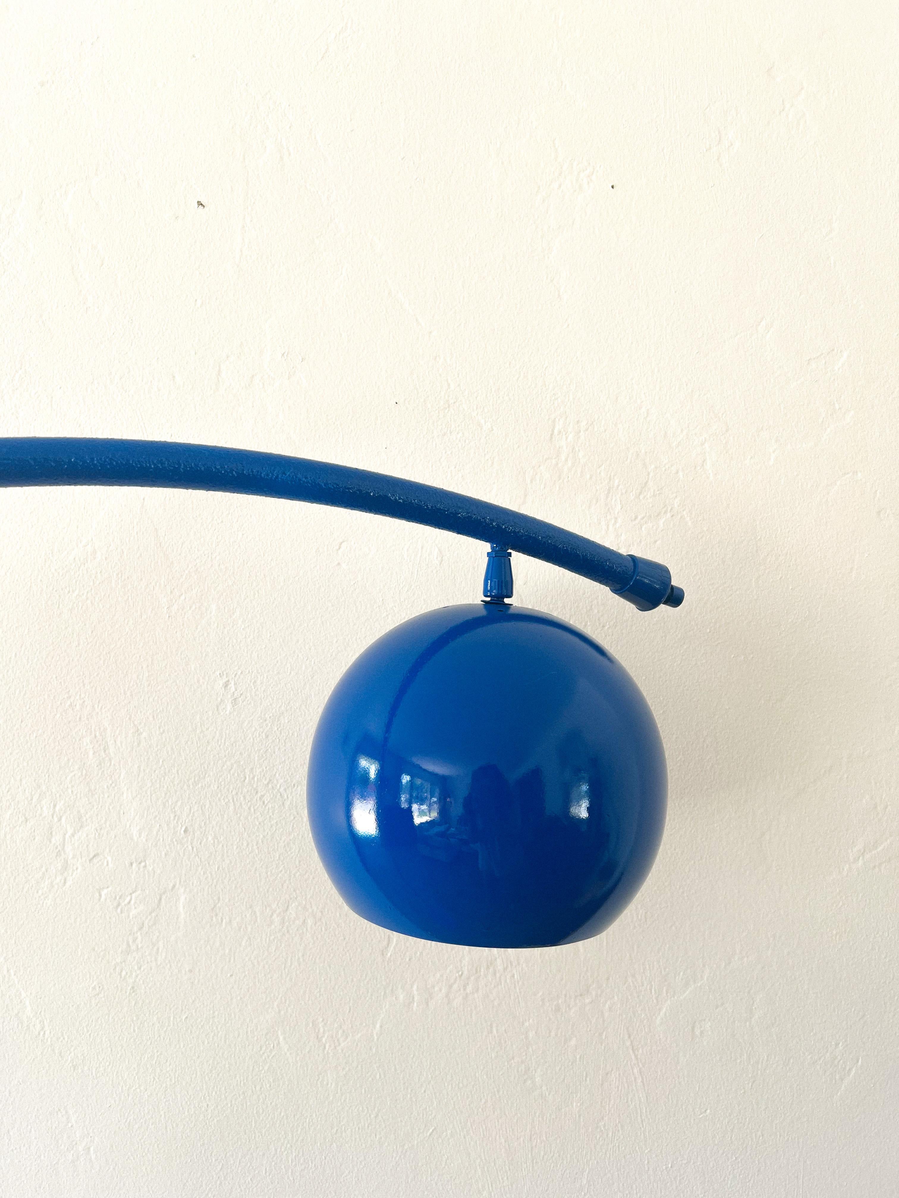 Skulpturale Bogen-Stehlampe aus der Mitte des Jahrhunderts, Reggiani zugeschrieben, 1970er Jahre im Angebot 3