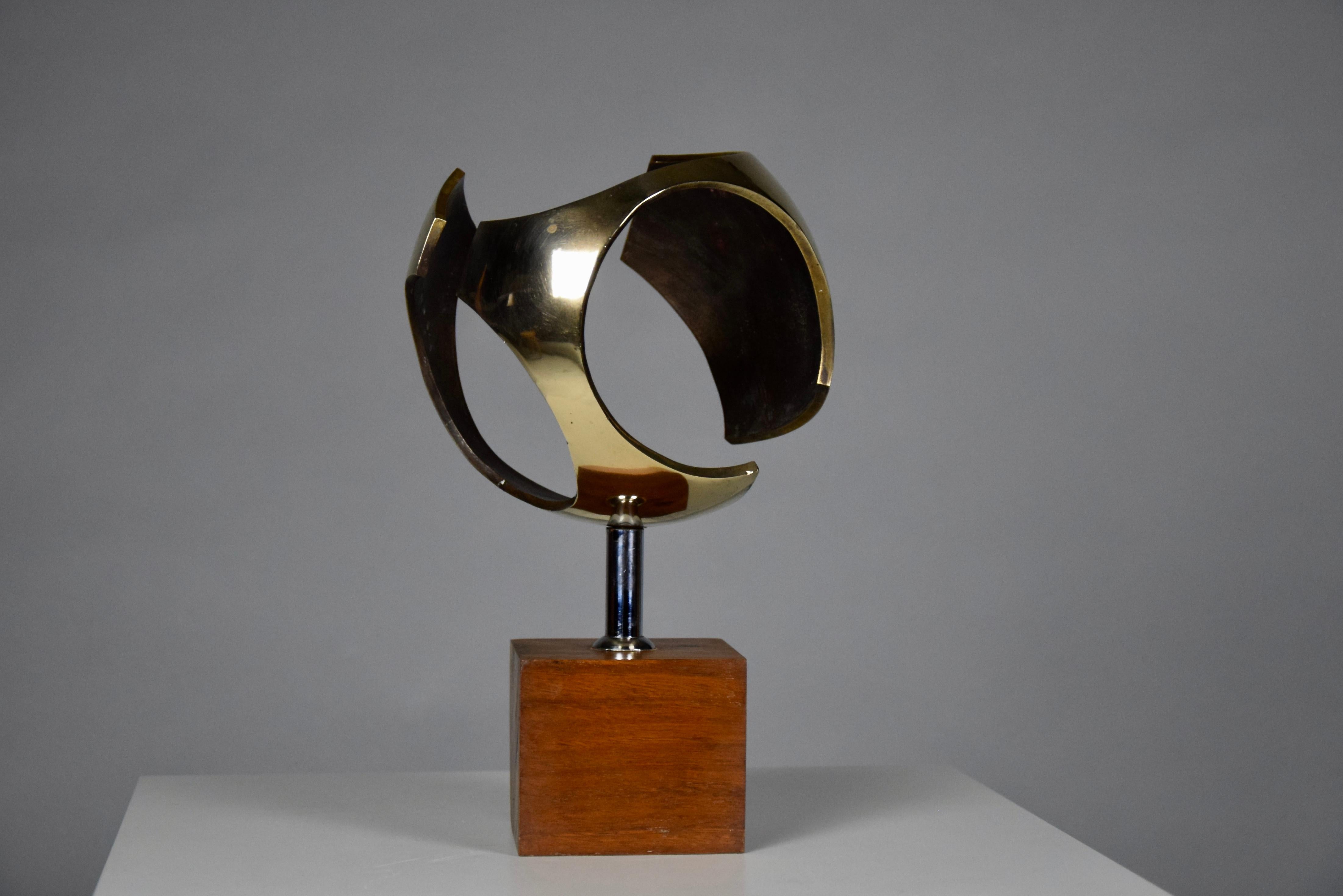 Sculptural Mid-Century Modern Brass Sphere the Netherlands 1960 For Sale 6