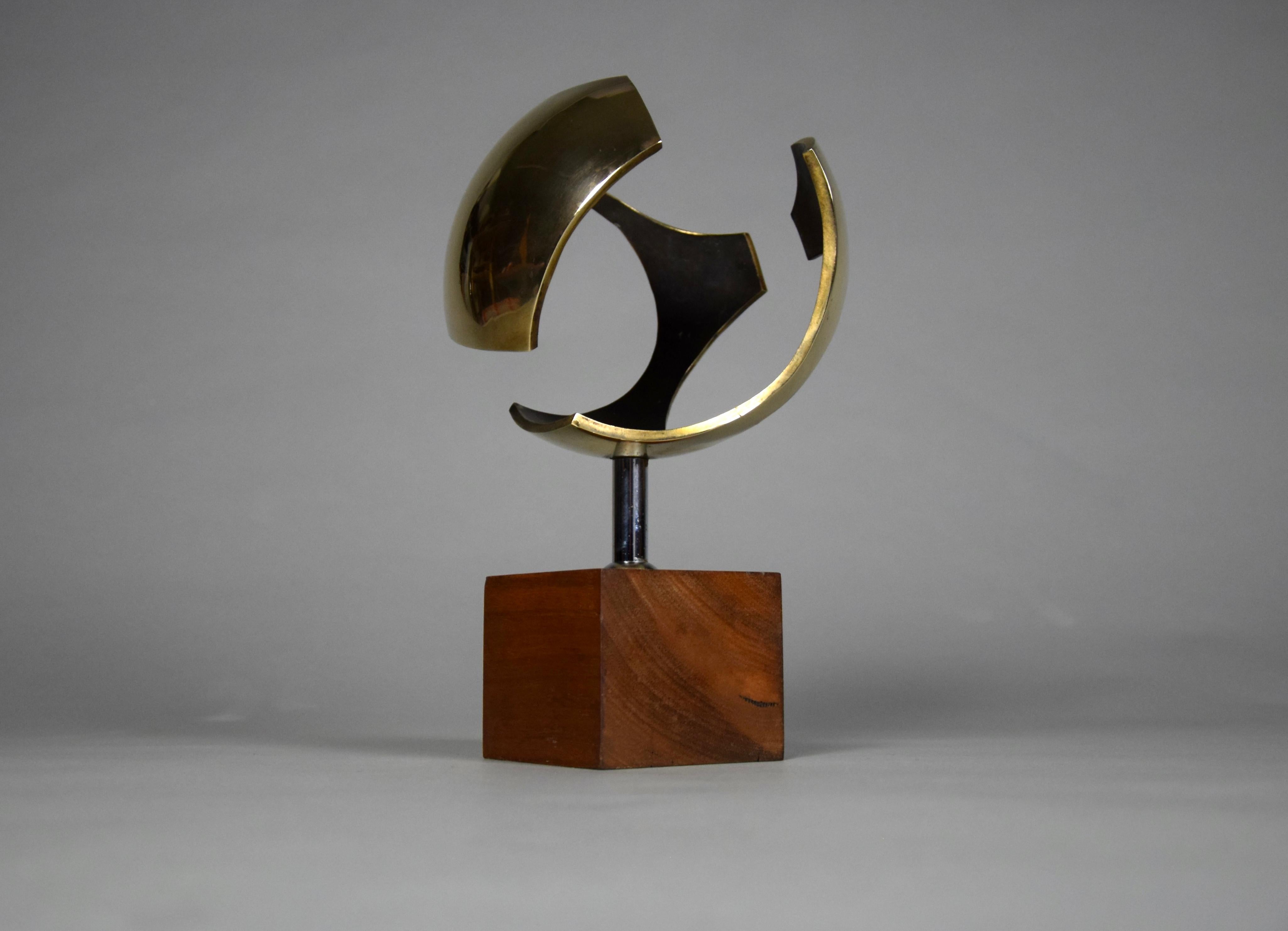 Sculptural Mid-Century Modern Brass Sphere the Netherlands 1960 For Sale 2