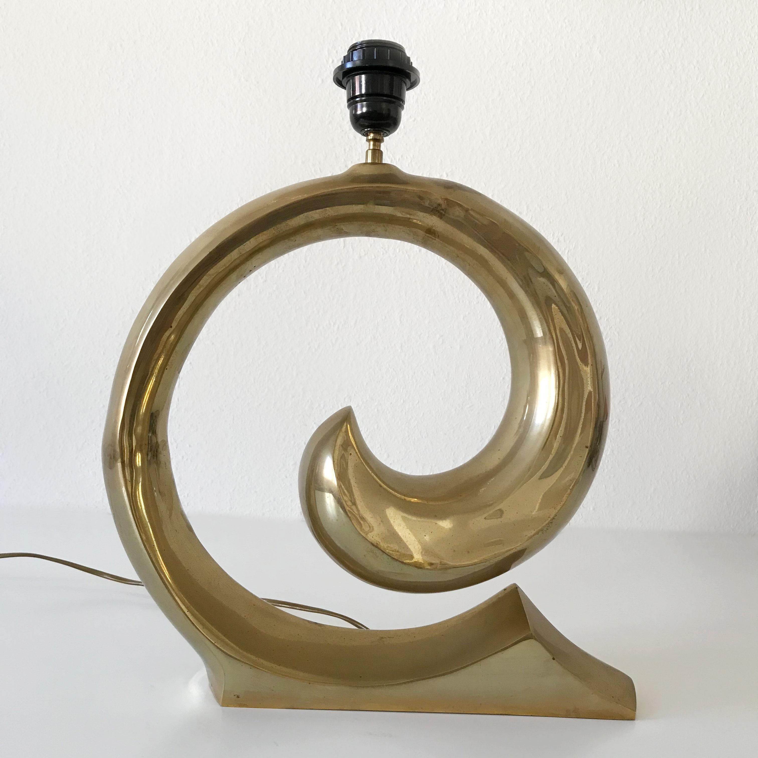 French Sculptural Mid-Century Modern Brass Table Lamp by Pierre Cardin, 1970s, France