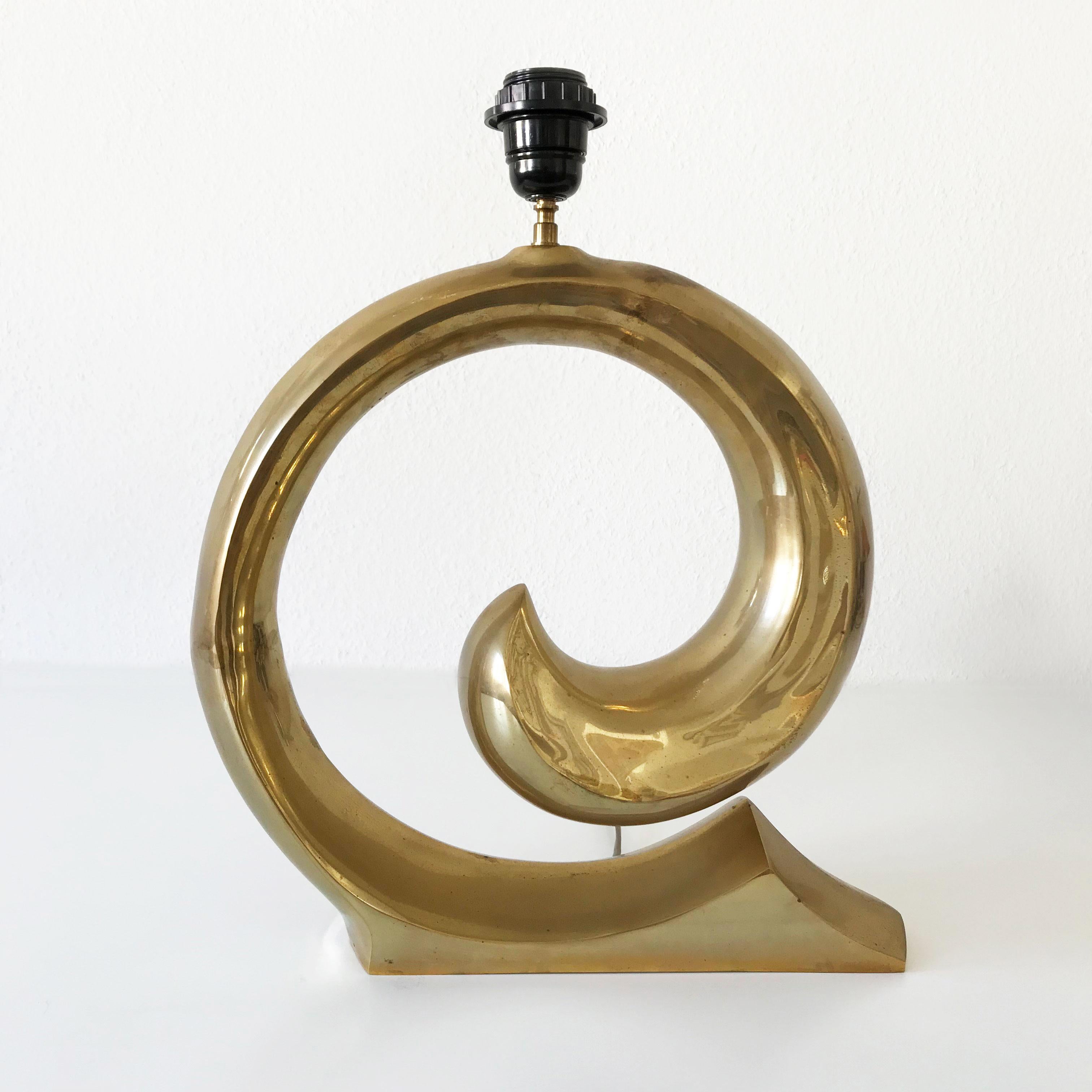 Sculptural Mid-Century Modern Brass Table Lamp by Pierre Cardin, 1970s, France 3
