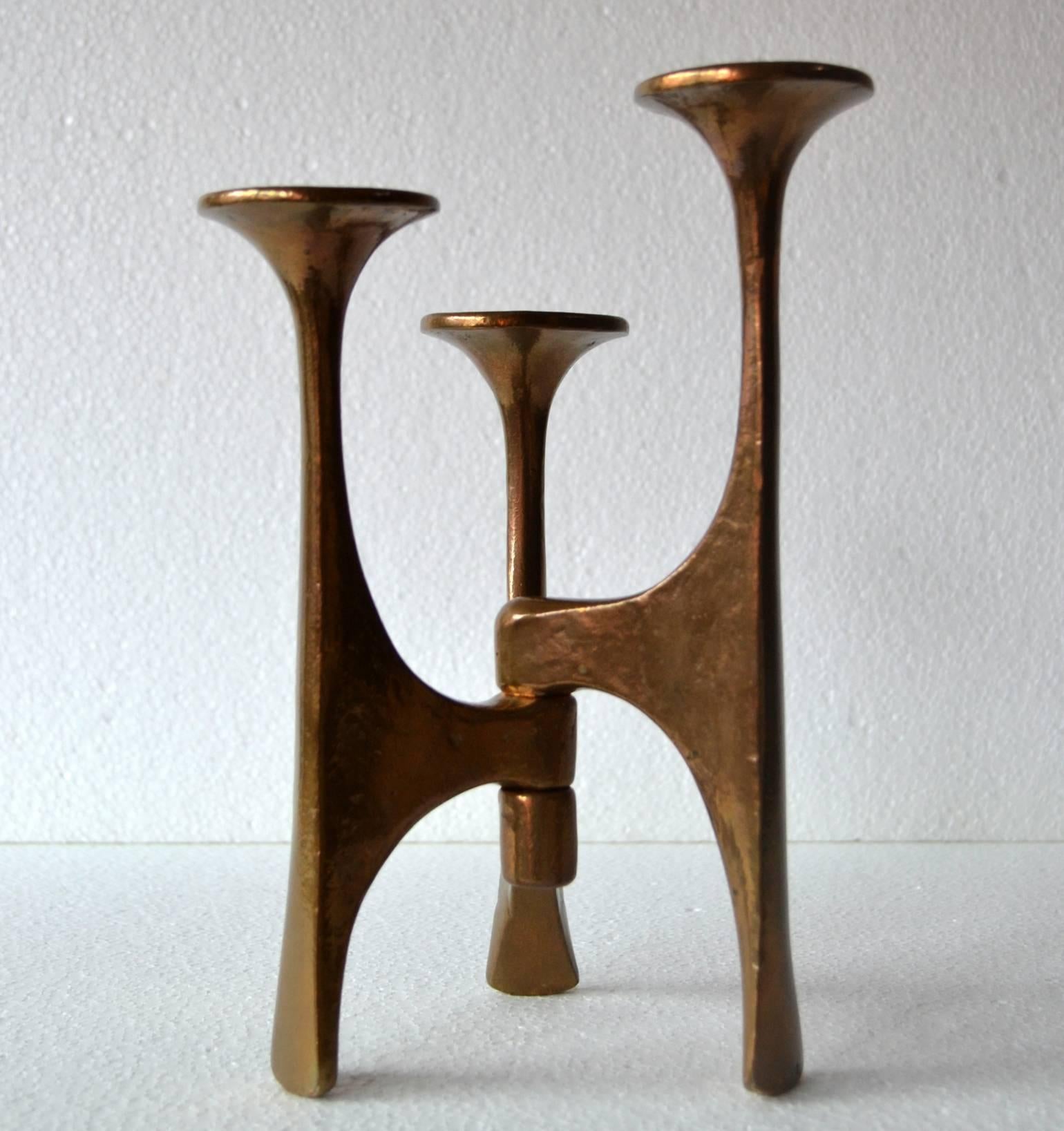 Sculptural Mid-Century Modern Bronze Candleholder with Three Arms (Europäisch)