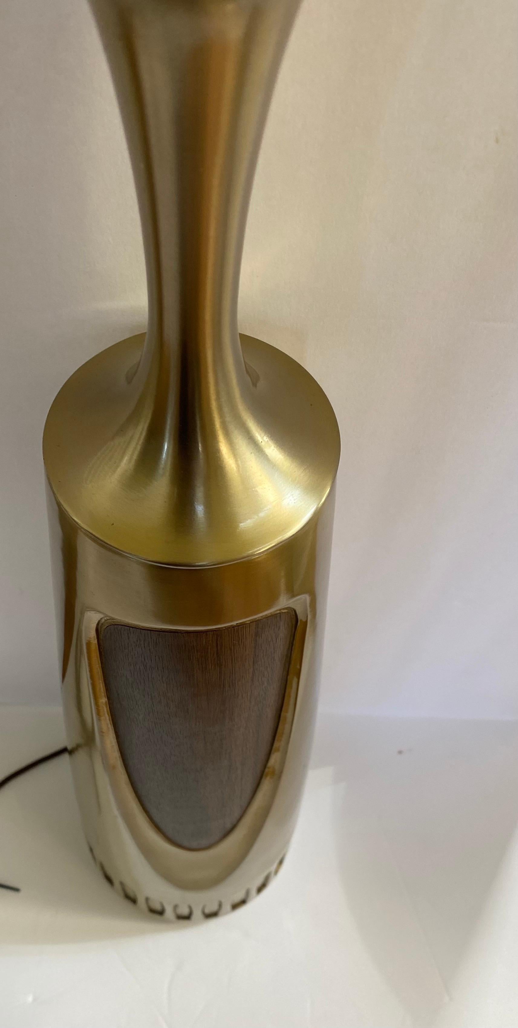 Sculptural Mid-Century Modern Brushed Brass and Walnut Wood Veneer Lamp, Laurel For Sale 6