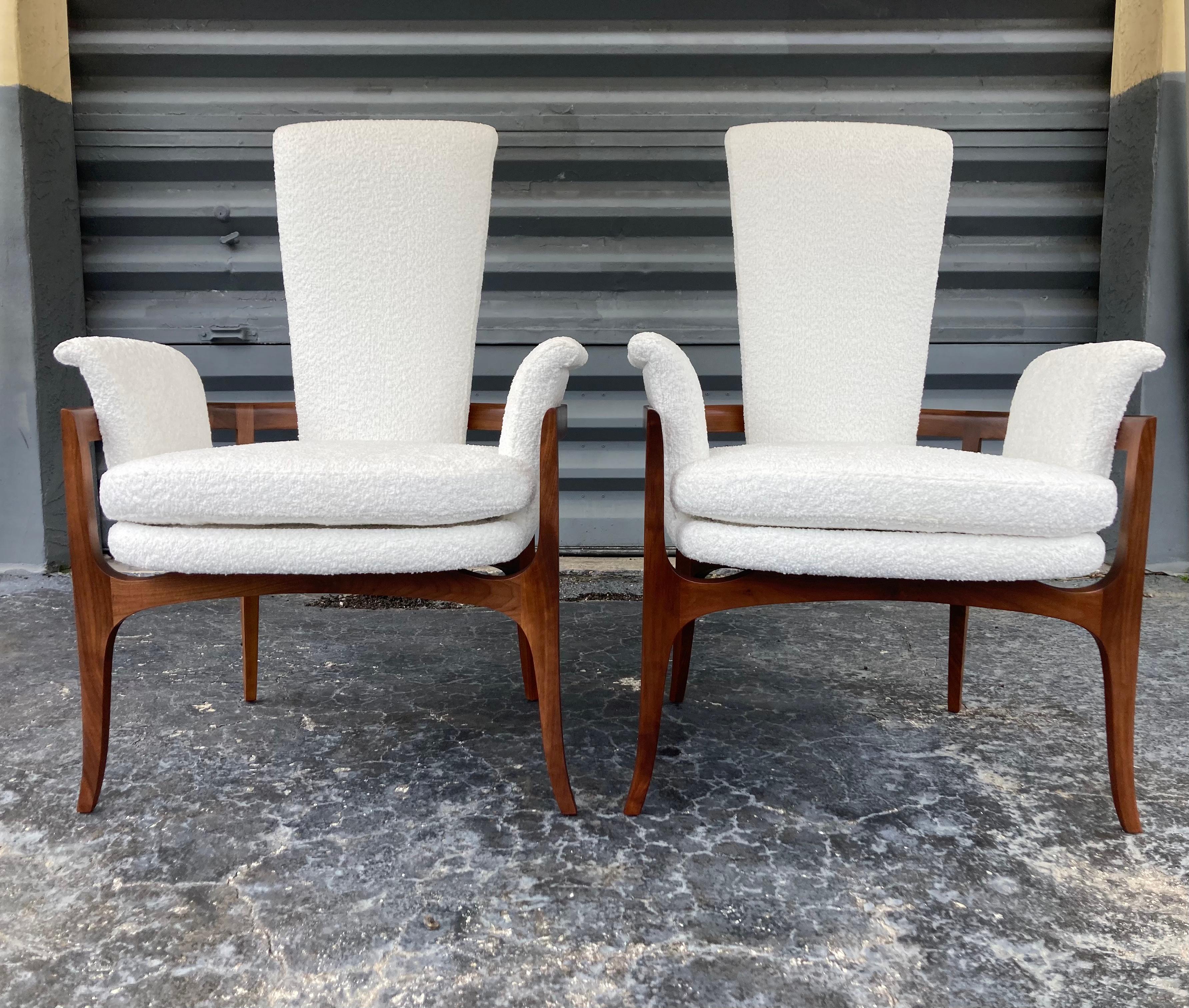 Sculptural Mid-Century Modern Lounge Chairs, Walnut and White Boucle Fabric For Sale 7