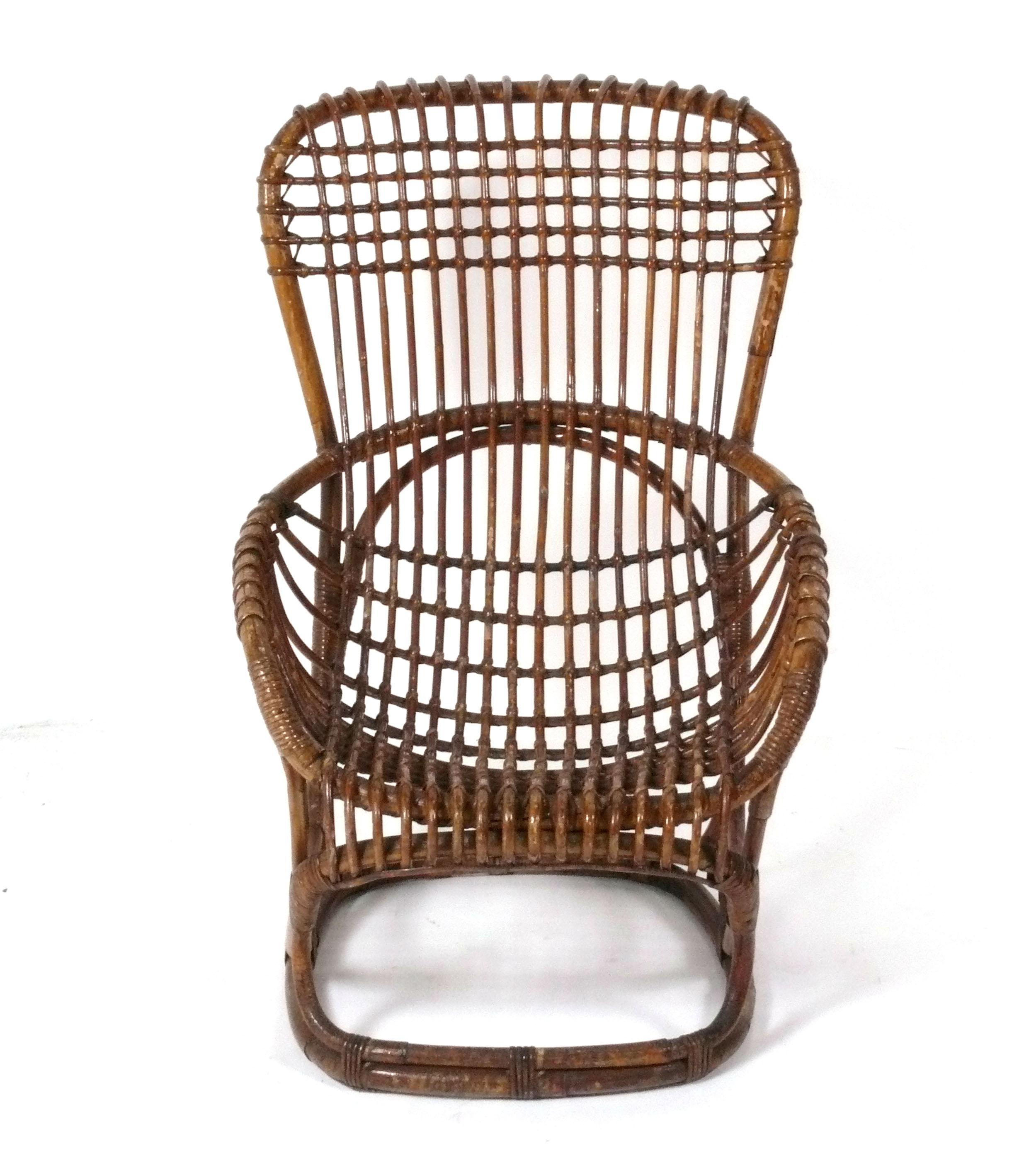 Mid-Century Modern Chaise longue sculpturale en rotin du milieu du siècle dernier dans le style de Franco Albini en vente
