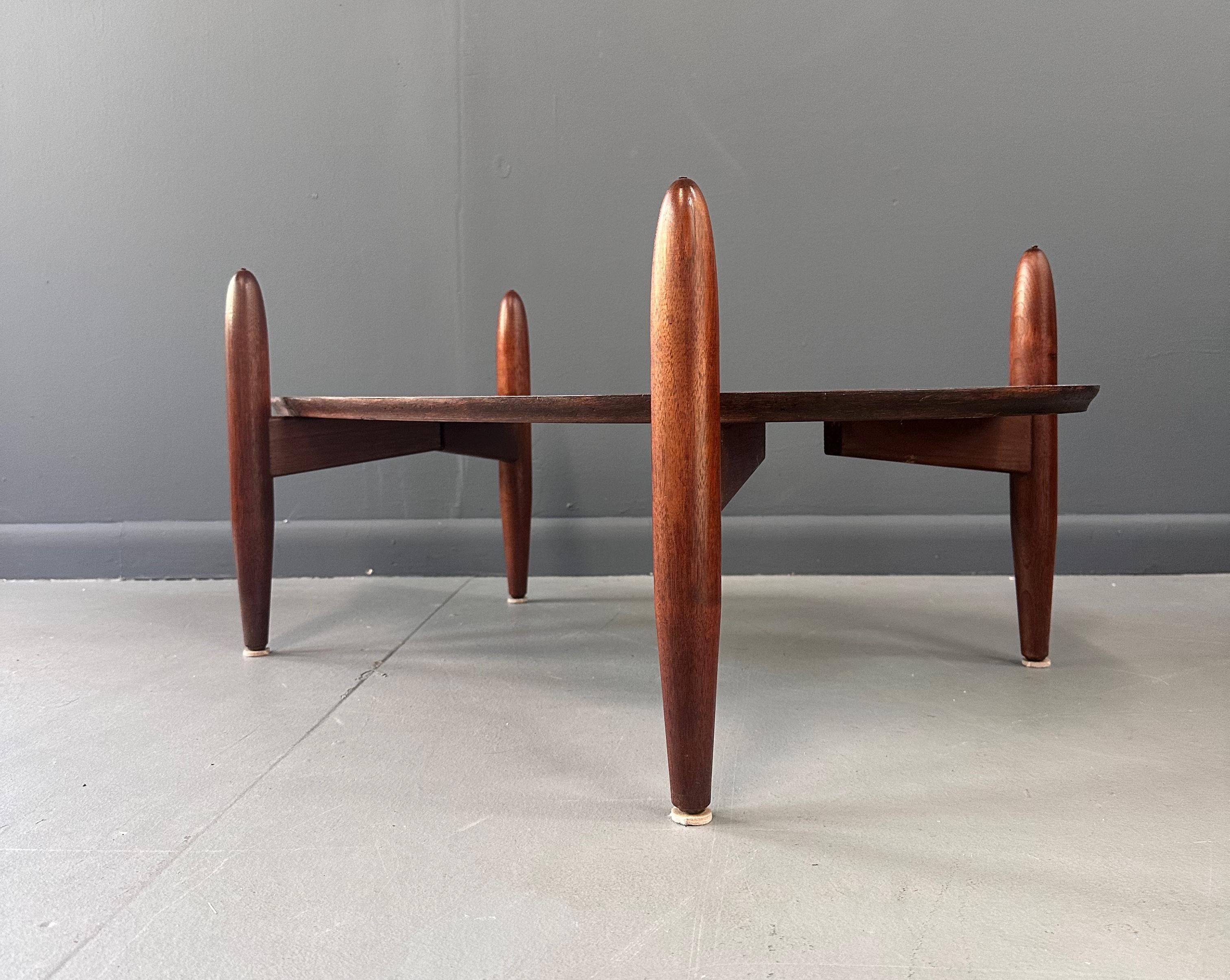 Sculptural Mid Century Teardrop Coffee Table in Walnut by Adrian Pearsall For Sale 2