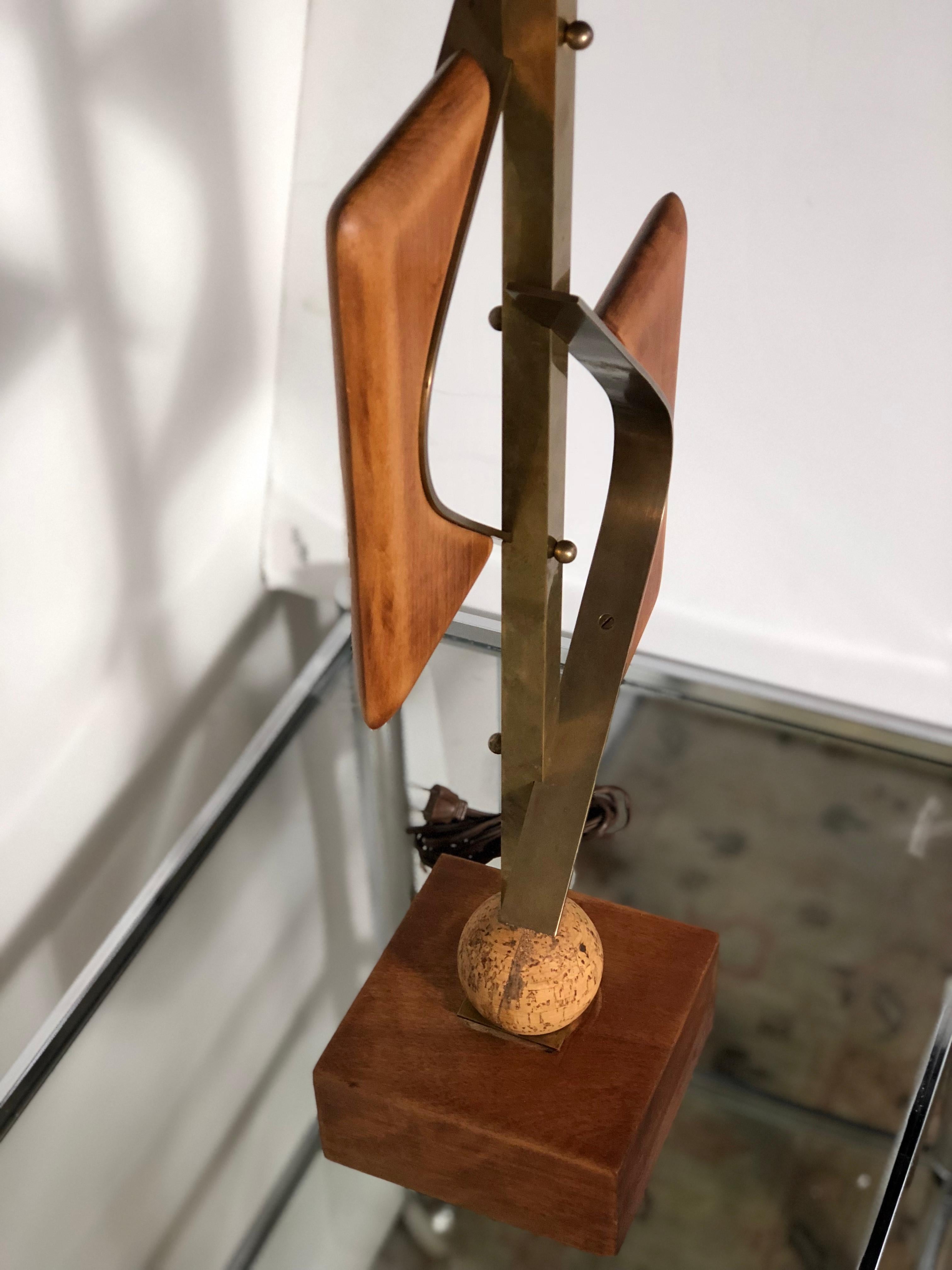 Sculptural Midcentury Lamp of Walnut, Brass, and Cork 3
