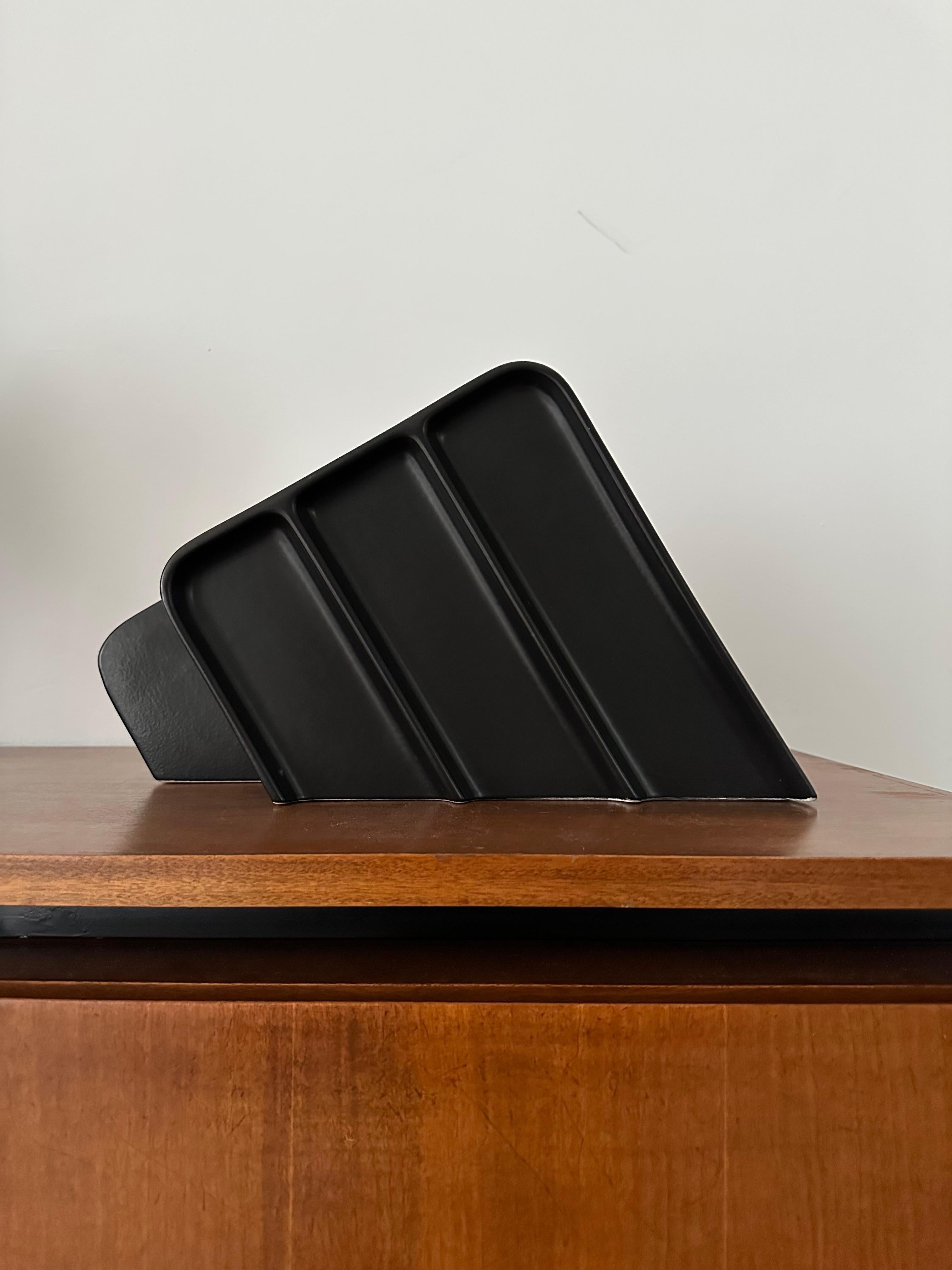 Jarrón escultural minimalista de cerámica negra de Makio Hasuike, Arnolfo di Cambio en venta 6