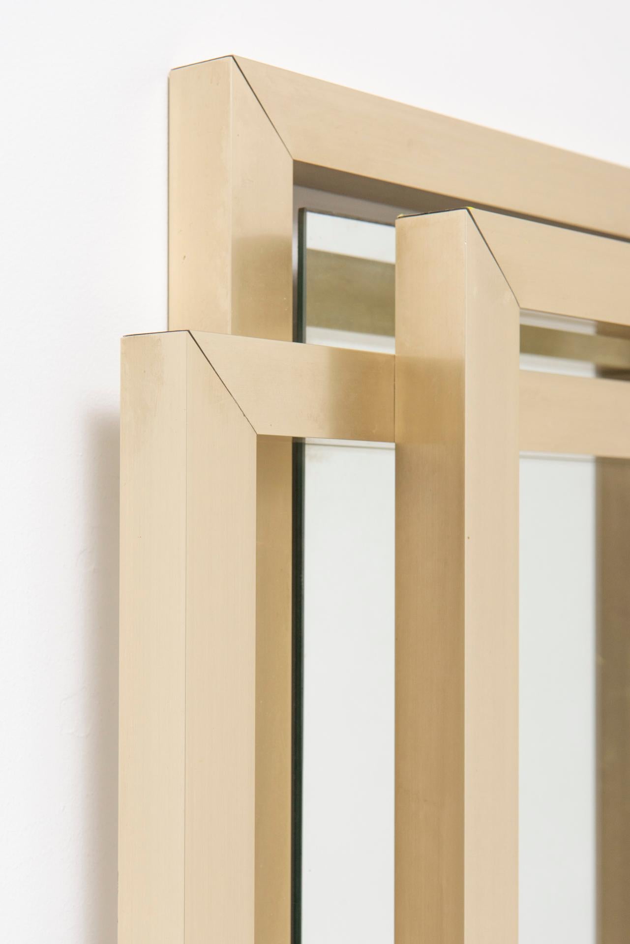 Miroir sculptural en laiton - Philippe Jean Excellent état - En vente à Antwerpen, BE