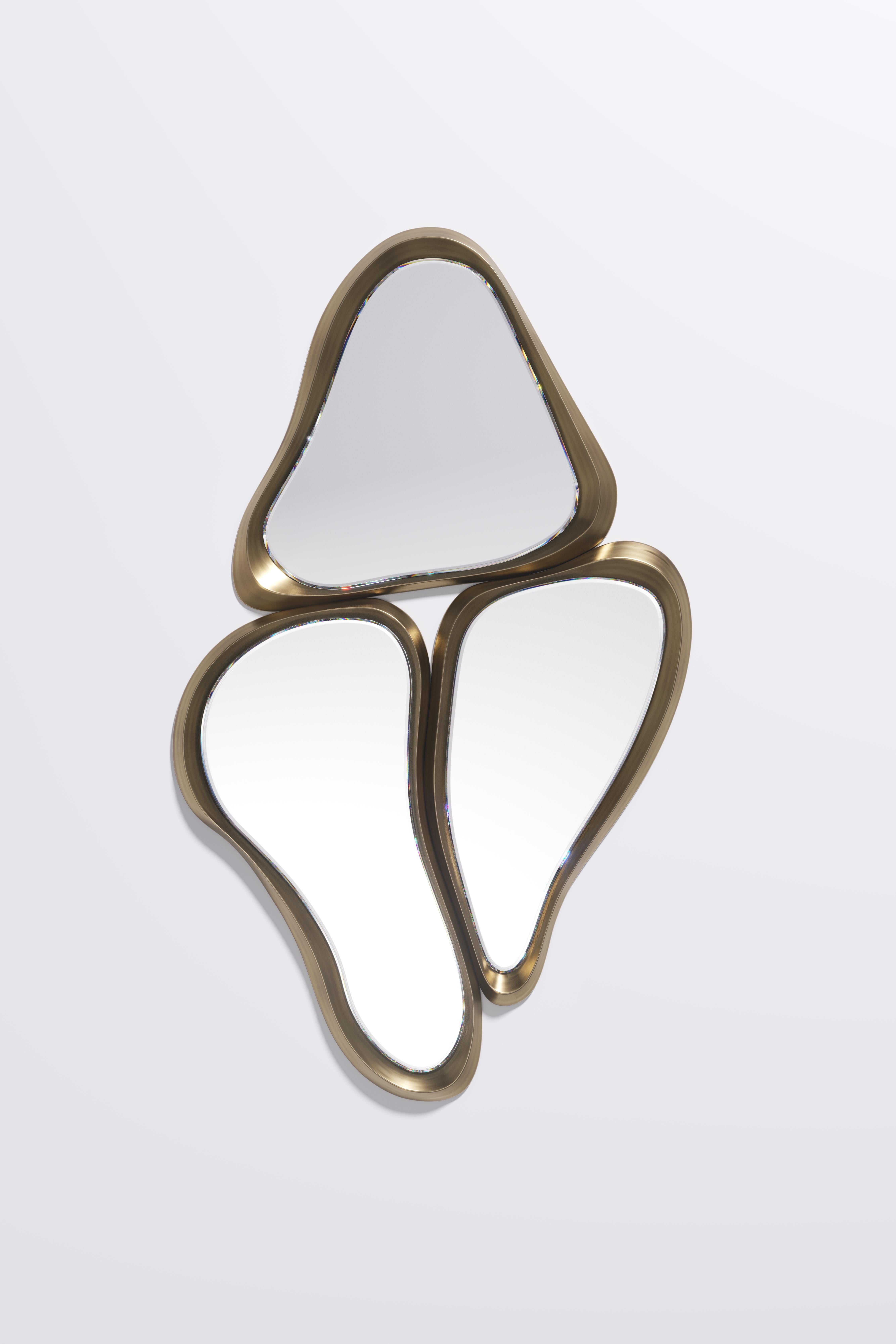 Art Deco Sculptural Mirror in Cream Shagreen and Bronze-Patina Brass by Kifu Paris For Sale