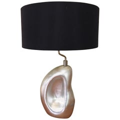 Lampe de table abstraite moderne et sculpturale Lenoir par Aerin Lauder pour le confort visuel