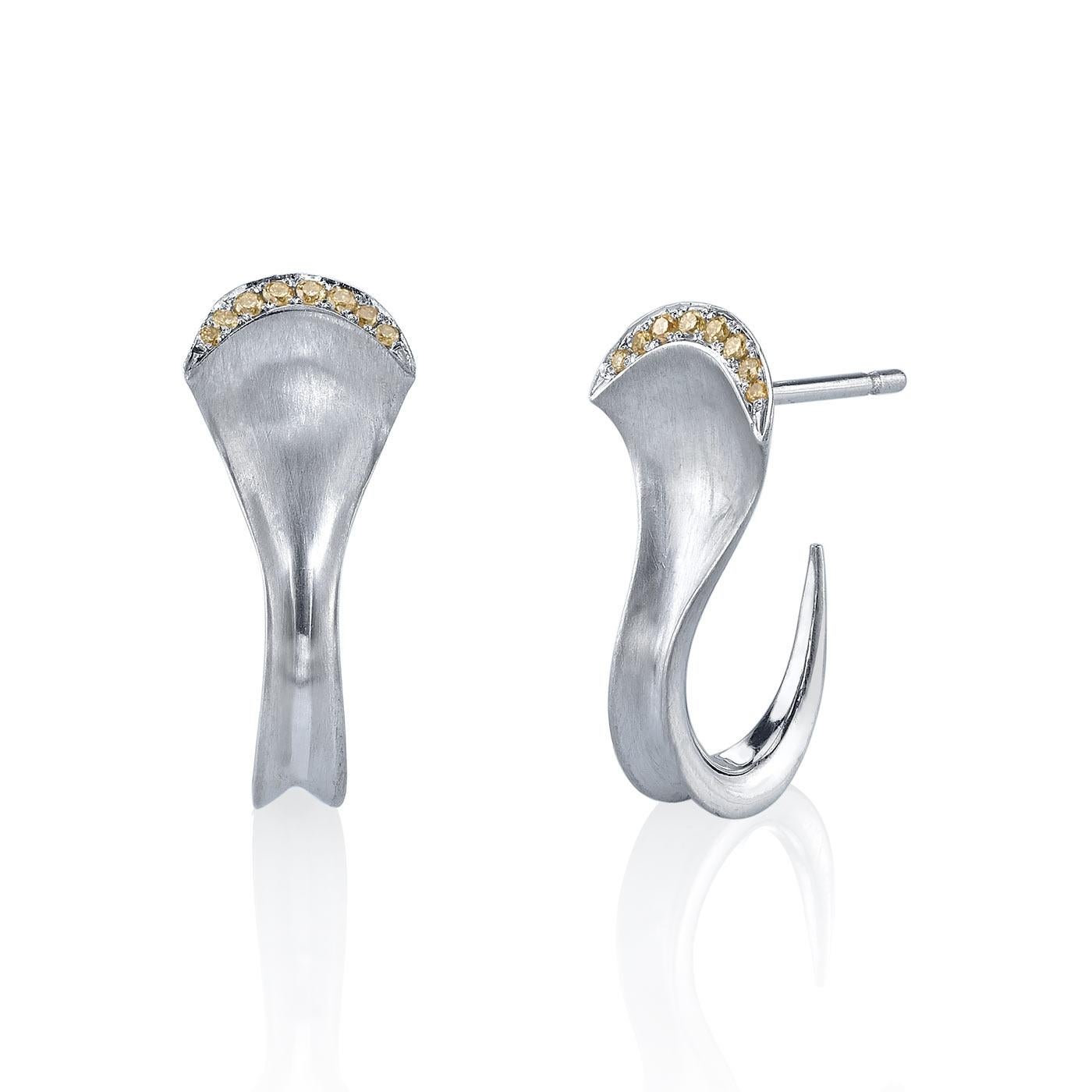 Sculptural Contemporary Couture Platinum Earrings with Natural Yellow Diamonds For Sale 4