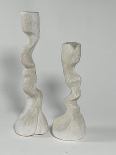 Bougeoirs sculpturaux modernes en céramique émaillée blanche - Lost Quarry