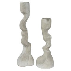Bougeoirs sculpturaux modernes en céramique émaillée blanche - Lost Quarry