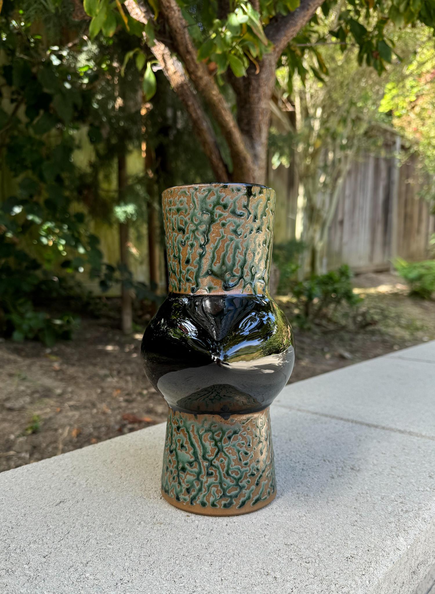 Skulpturale modernistische Ikebana-Keramikvase aus Keramik, Japan, um 1965 im Angebot 5