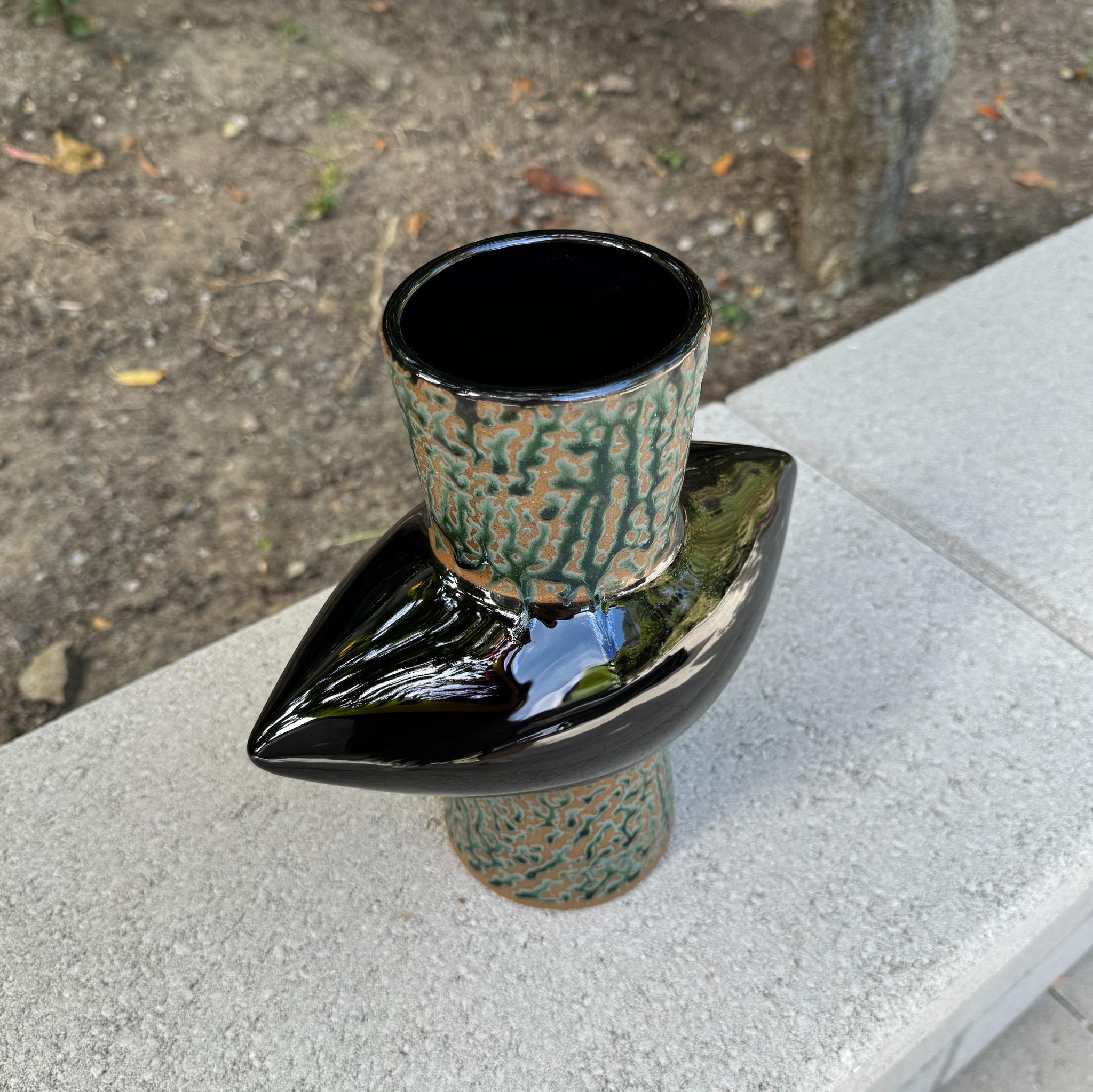 Skulpturale modernistische Ikebana-Keramikvase aus Keramik, Japan, um 1965 (Japanisch) im Angebot