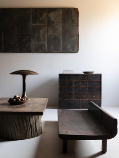 Banco Primitivo Escultórico Monolítico de Madera del Siglo XIX, Presencia Wabi Sabi