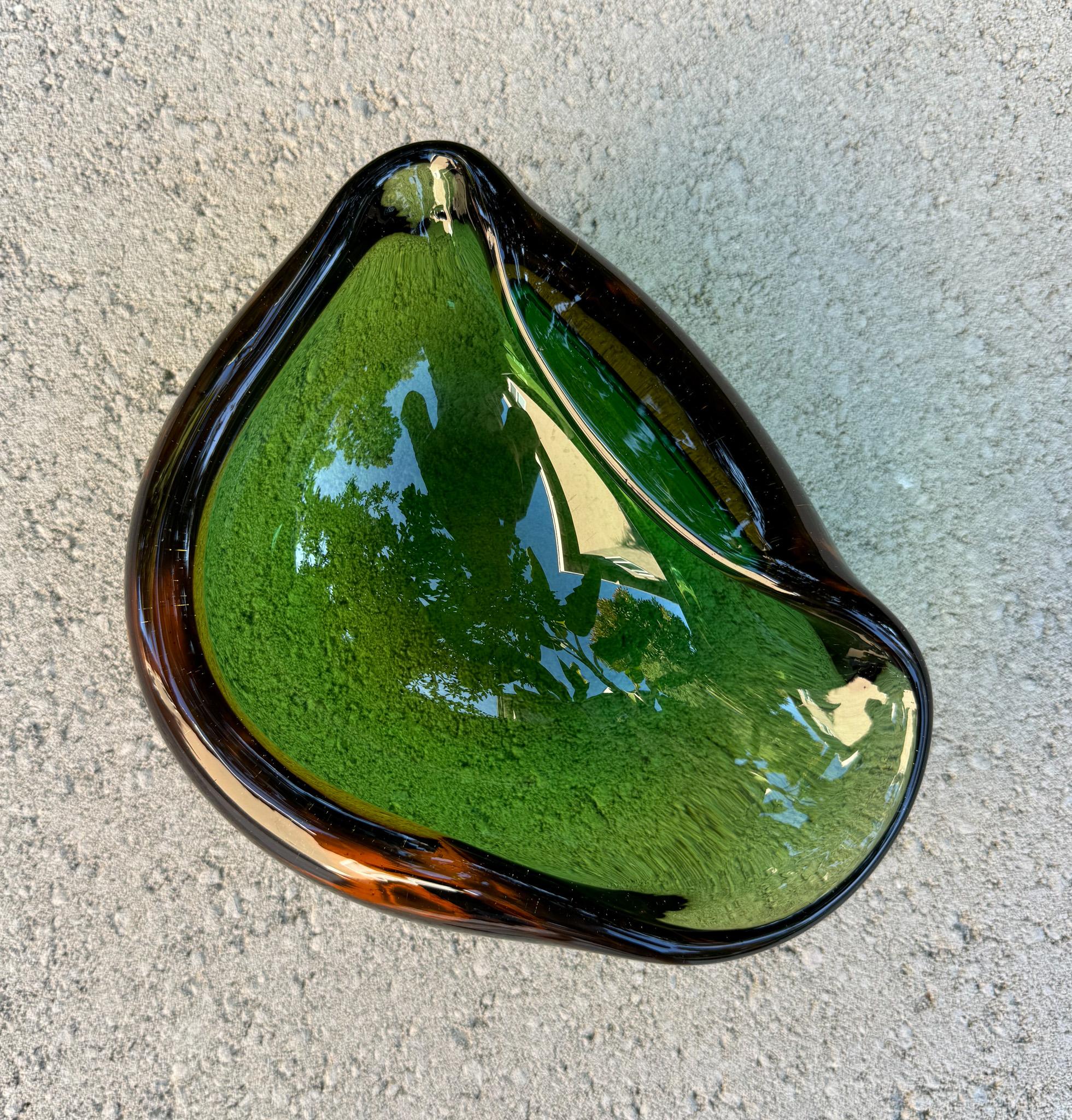 Sculptural Murano Sommerso Green & Amber Glass Bowl / Ashtray, Italy, c.1960 4