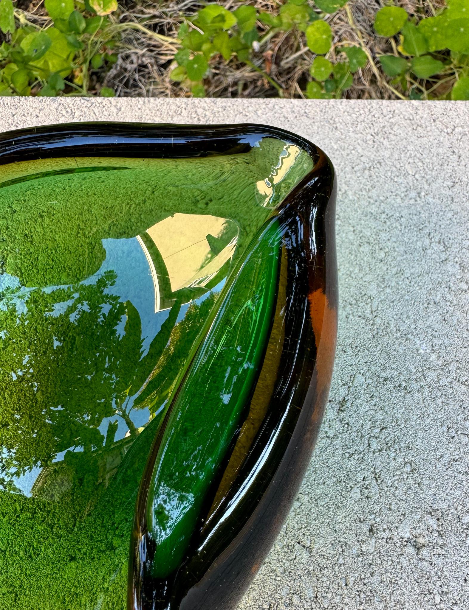 Sculptural Murano Sommerso Green & Amber Glass Bowl / Ashtray, Italy, c.1960 In Good Condition In San Juan Capistrano, CA