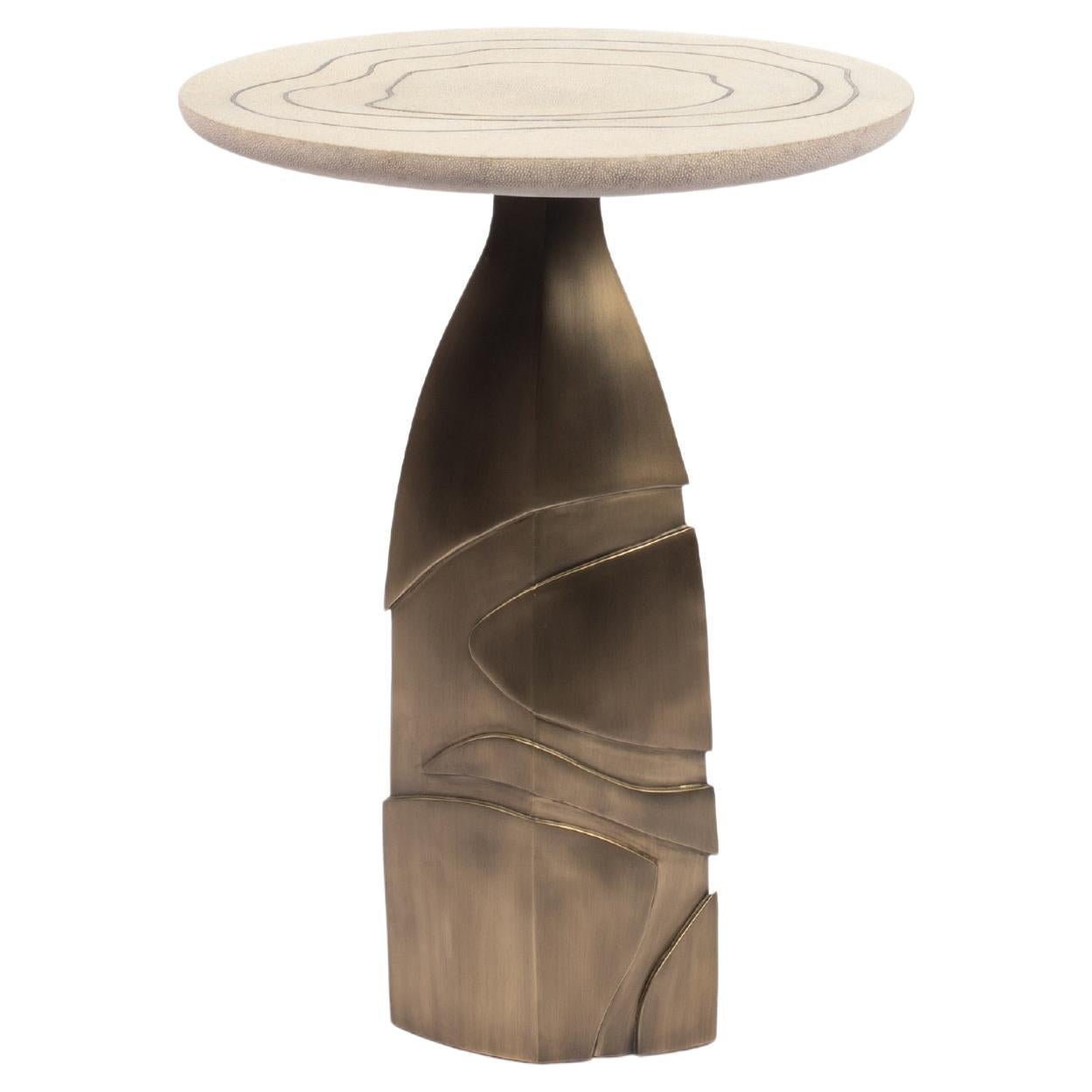 Table d'appoint sculpturale en laiton patiné par Patrick Coard Paris