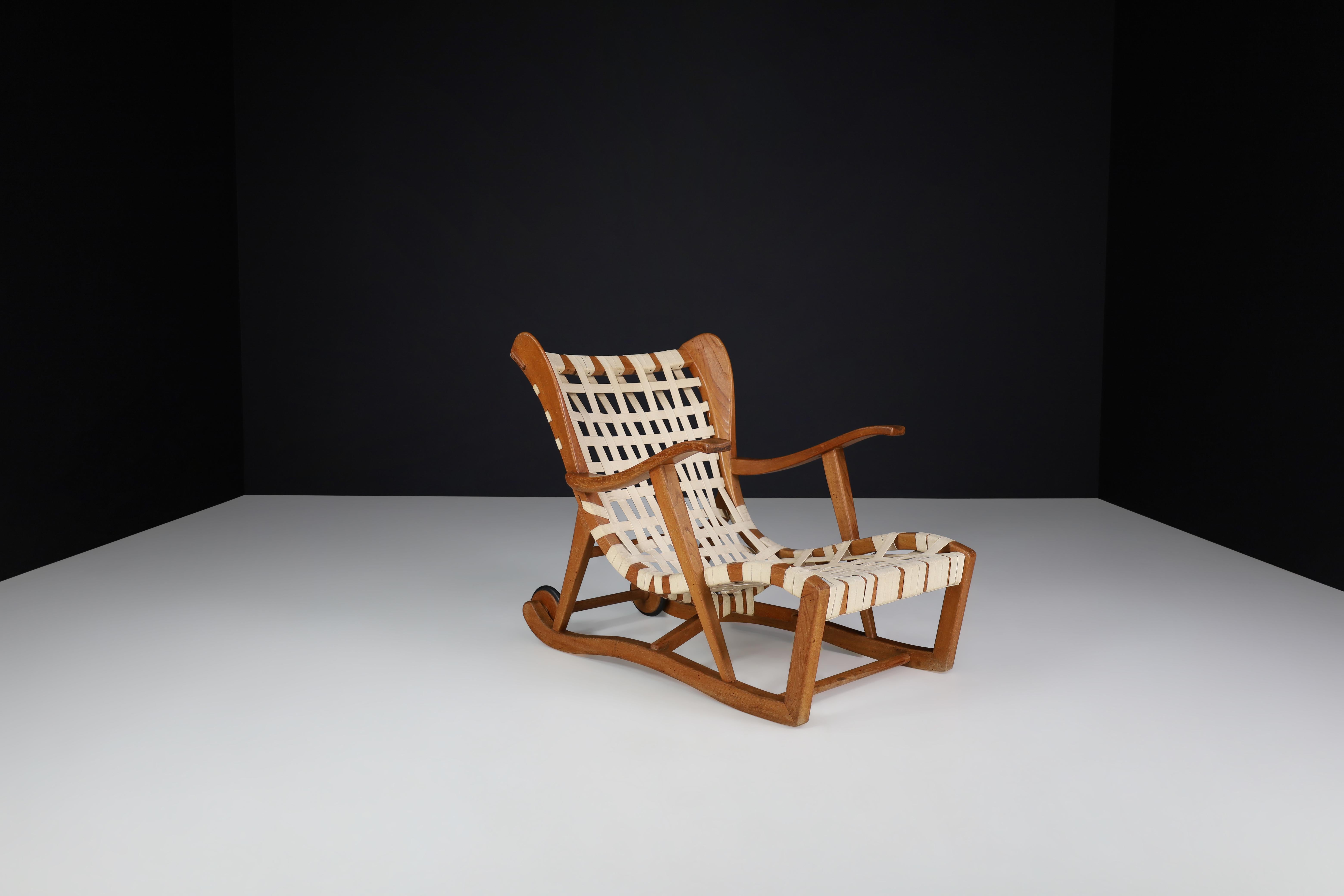 Mid-Century Modern Sculptural Oak Lounge Chair by Guglielmo Pecorini, Italy, the 1950s For Sale