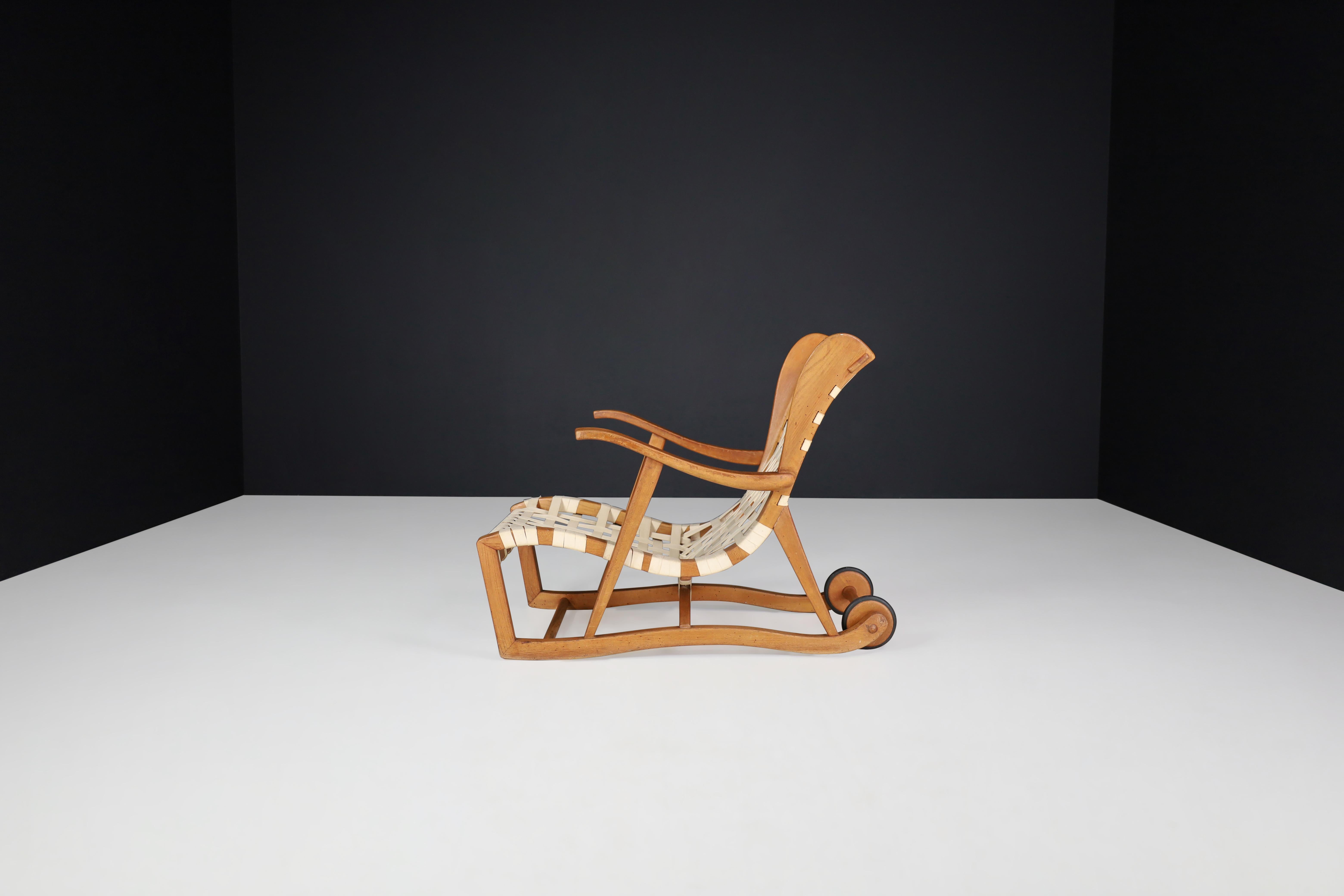 Italian Sculptural Oak Lounge Chair by Guglielmo Pecorini, Italy, the 1950s For Sale