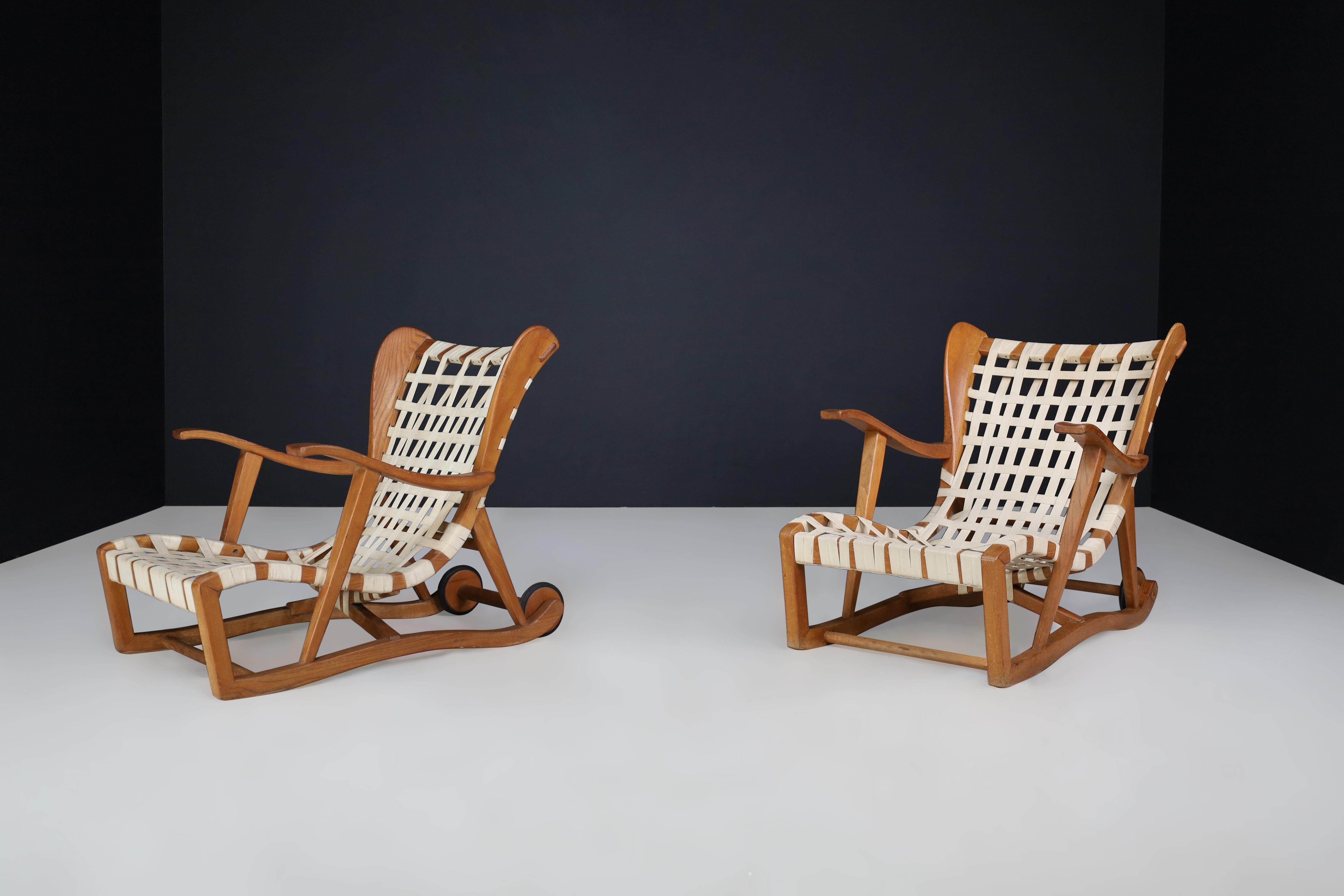 Sculptural oak Lounge chairs by Guglielmo Pecorini, Italy, the 1950s   For Sale 3