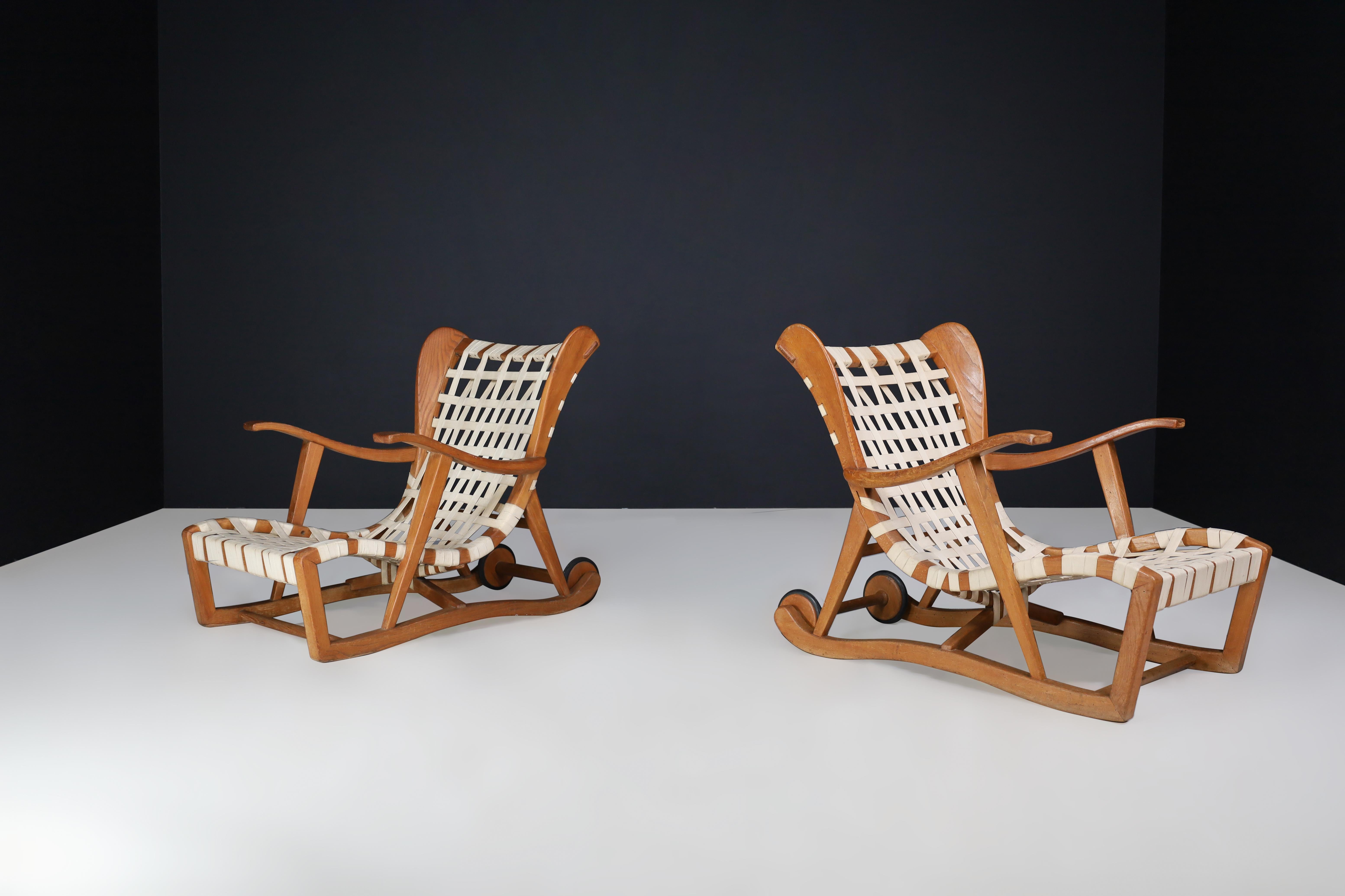 Mid-Century Modern Sculptural oak Lounge chairs by Guglielmo Pecorini, Italy, the 1950s   For Sale