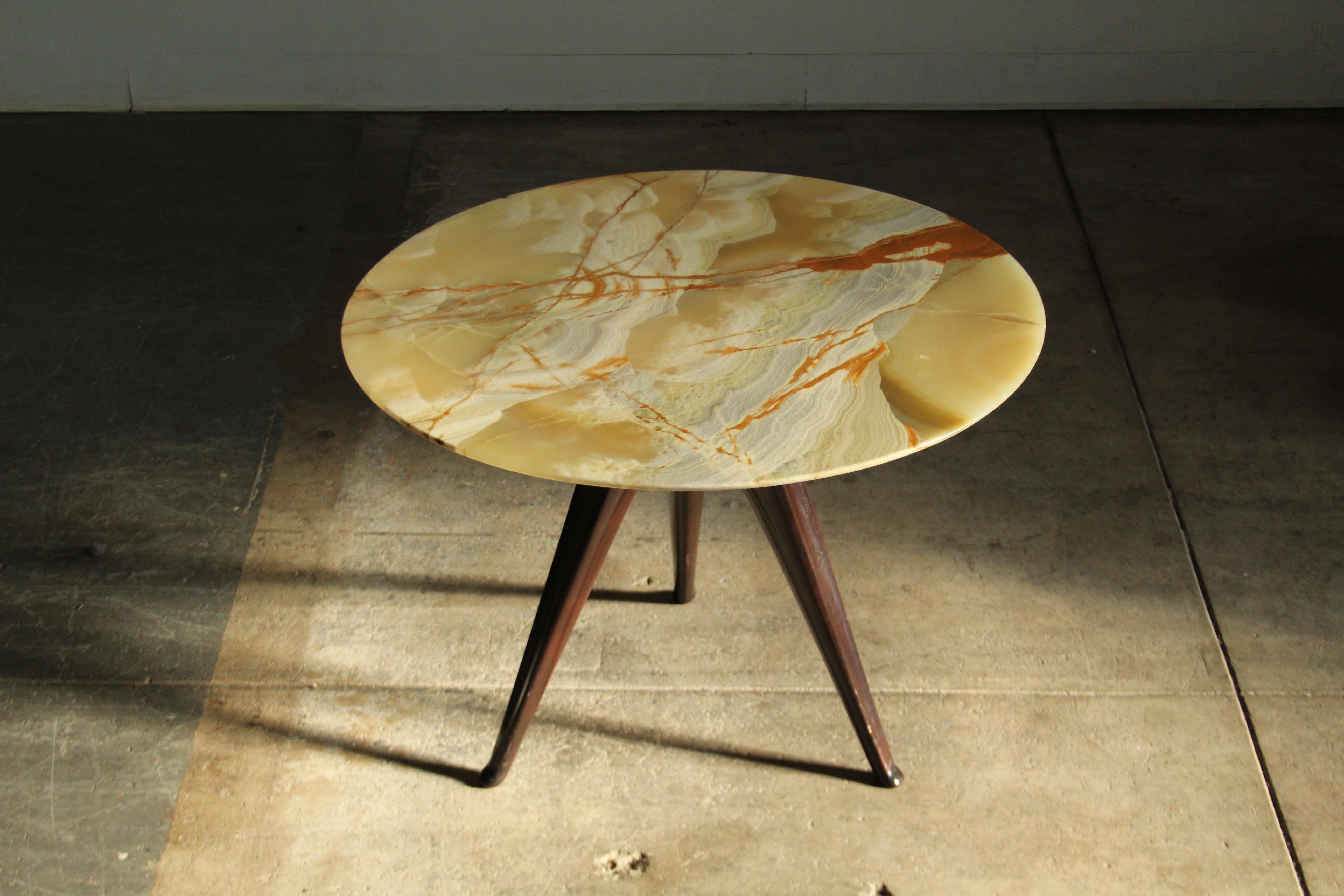 Art Deco Sculptural Onyx and Mahogany Table Attributed to Osvaldo Borsani, 1940s For Sale