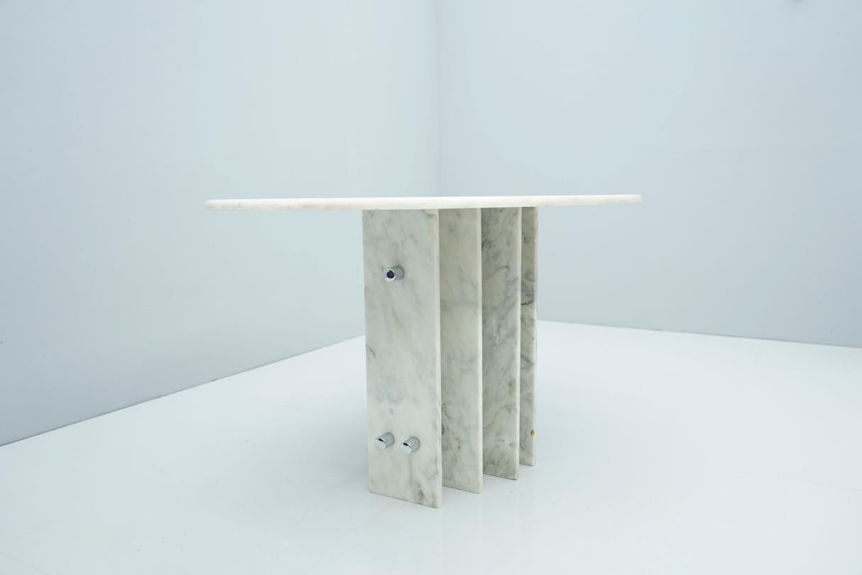 Sculptural Oval Dining Table in Carrara Marble and Chrome, Italy, 1970s In Good Condition In Frankfurt / Dreieich, DE