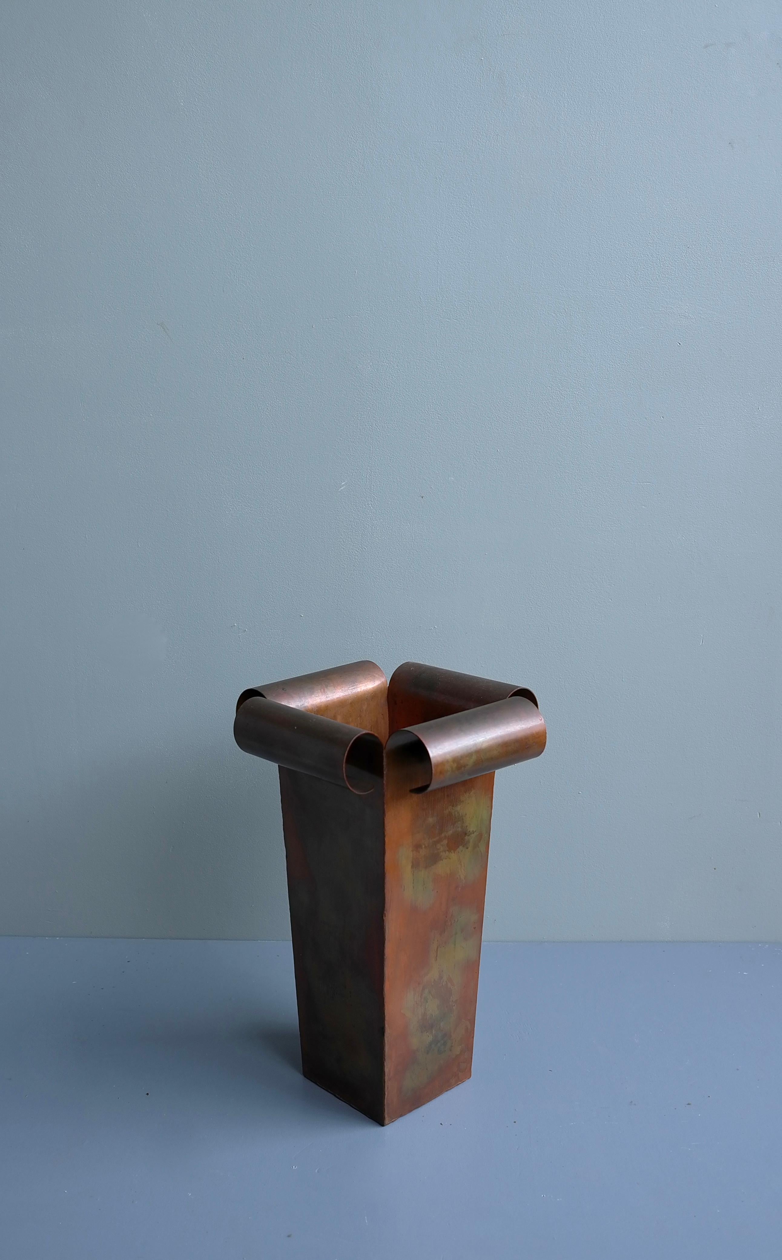 Sculptural Painted Patinated Metal Umbrella Stand, 1960's In Good Condition For Sale In Den Haag, NL