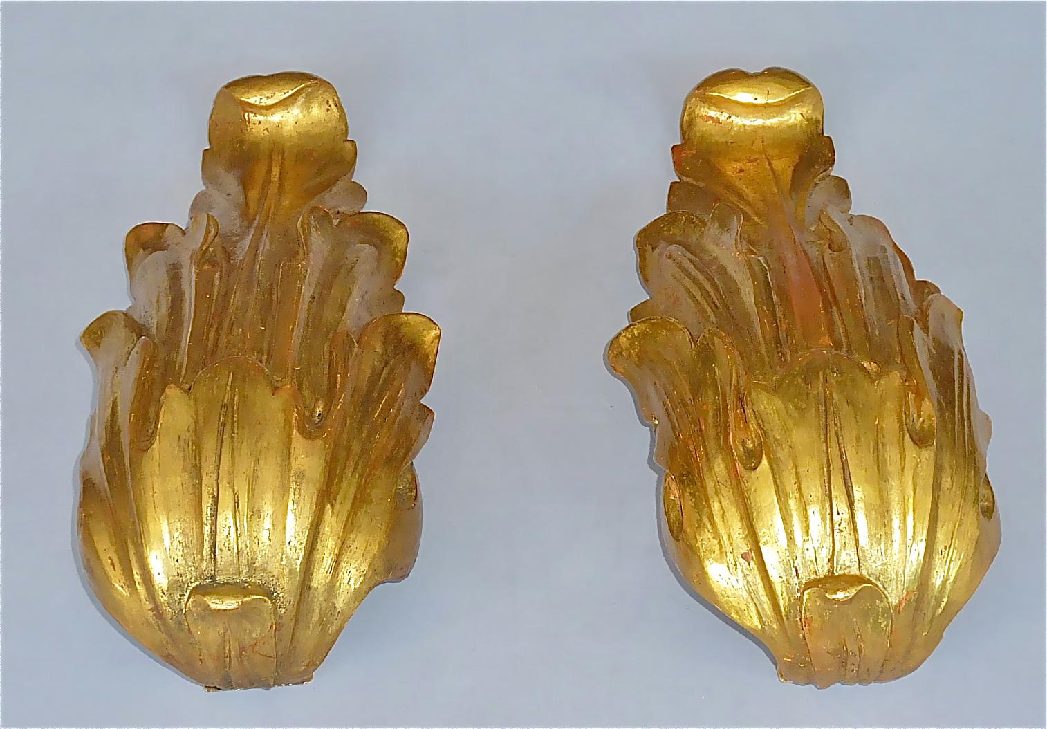 Sculptural Pair Large Baroque Style Antique Gilt Carved Wood Leaf Sconces, 1900 For Sale 4