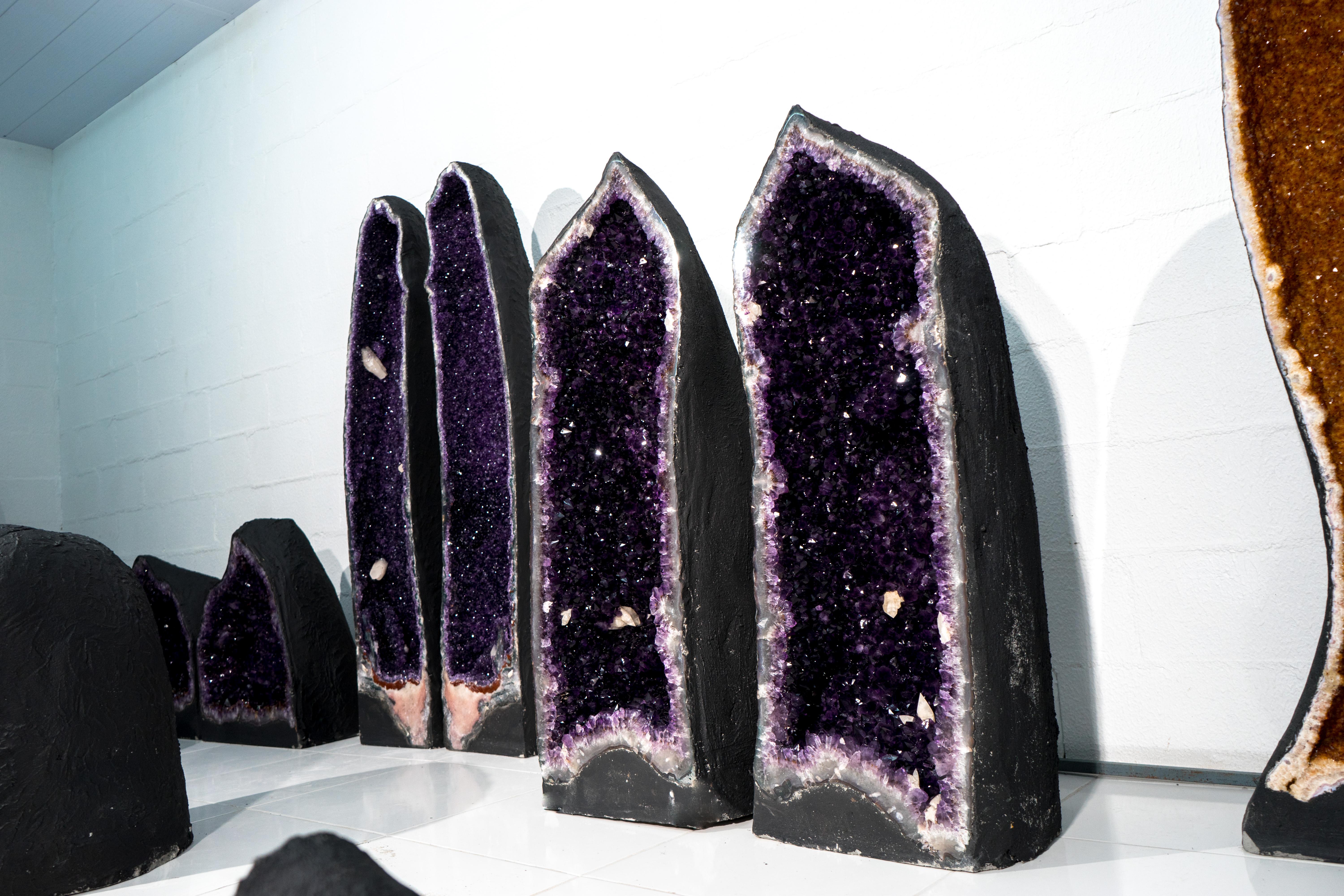 Majestic Pair of High-Grade Amethyst Geodes, the Purest Grape Jelly Purple Amethyst with Intact Calcites

▫️ Description

An imposing and magnificent pair of Amethyst Geodes, these exceptional specimens exhibit an aesthetic formation accentuated by
