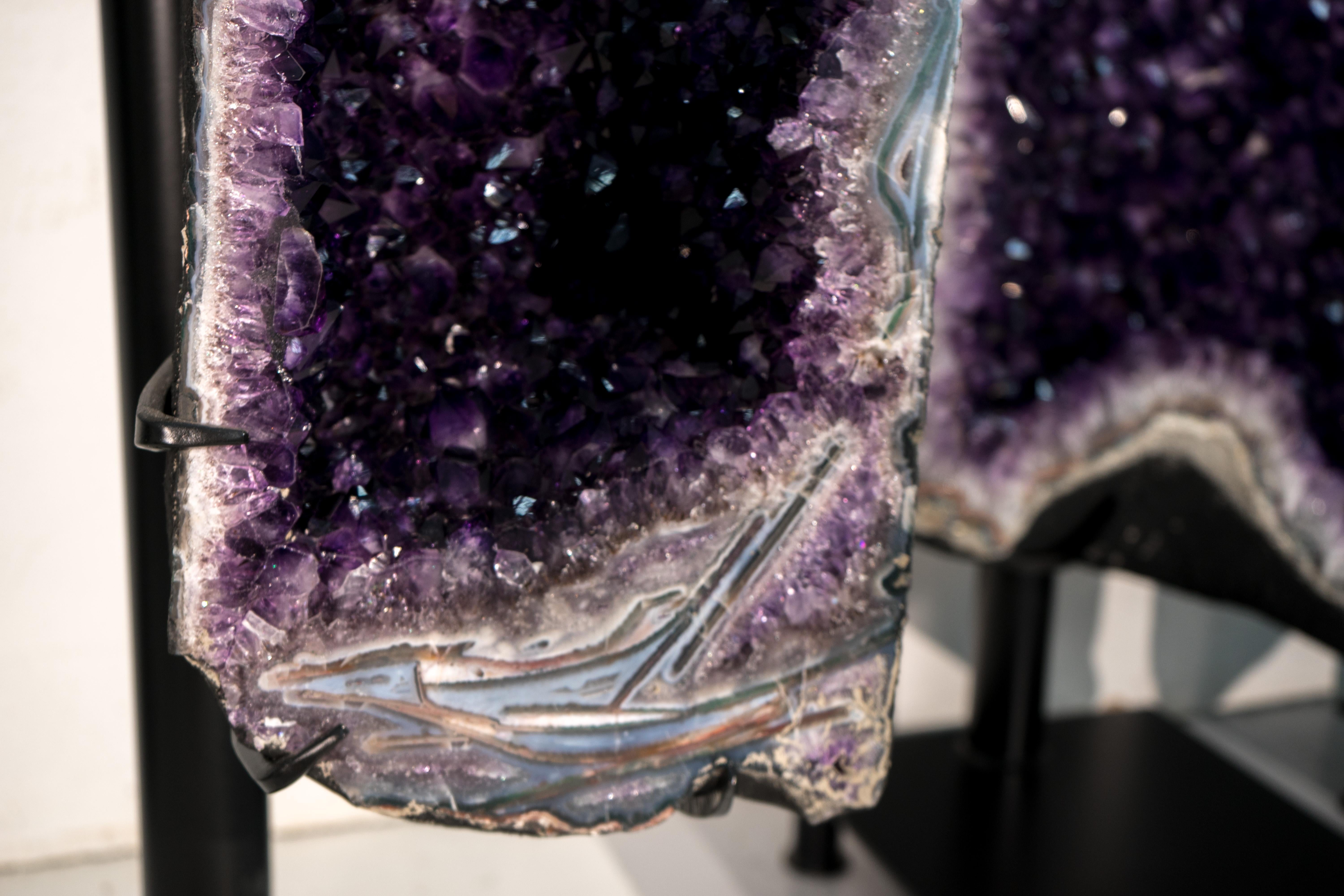 Sculptural Pair of Amethyst Geodes Set on Custom Stands, 6.6 Ft. Tall In New Condition For Sale In Ametista Do Sul, BR