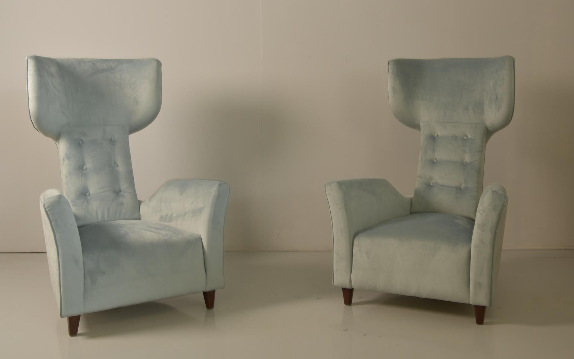 Sculptural pair of armchairs attributed Franco Campi and Carlo Graffi, Italy, 1950.
