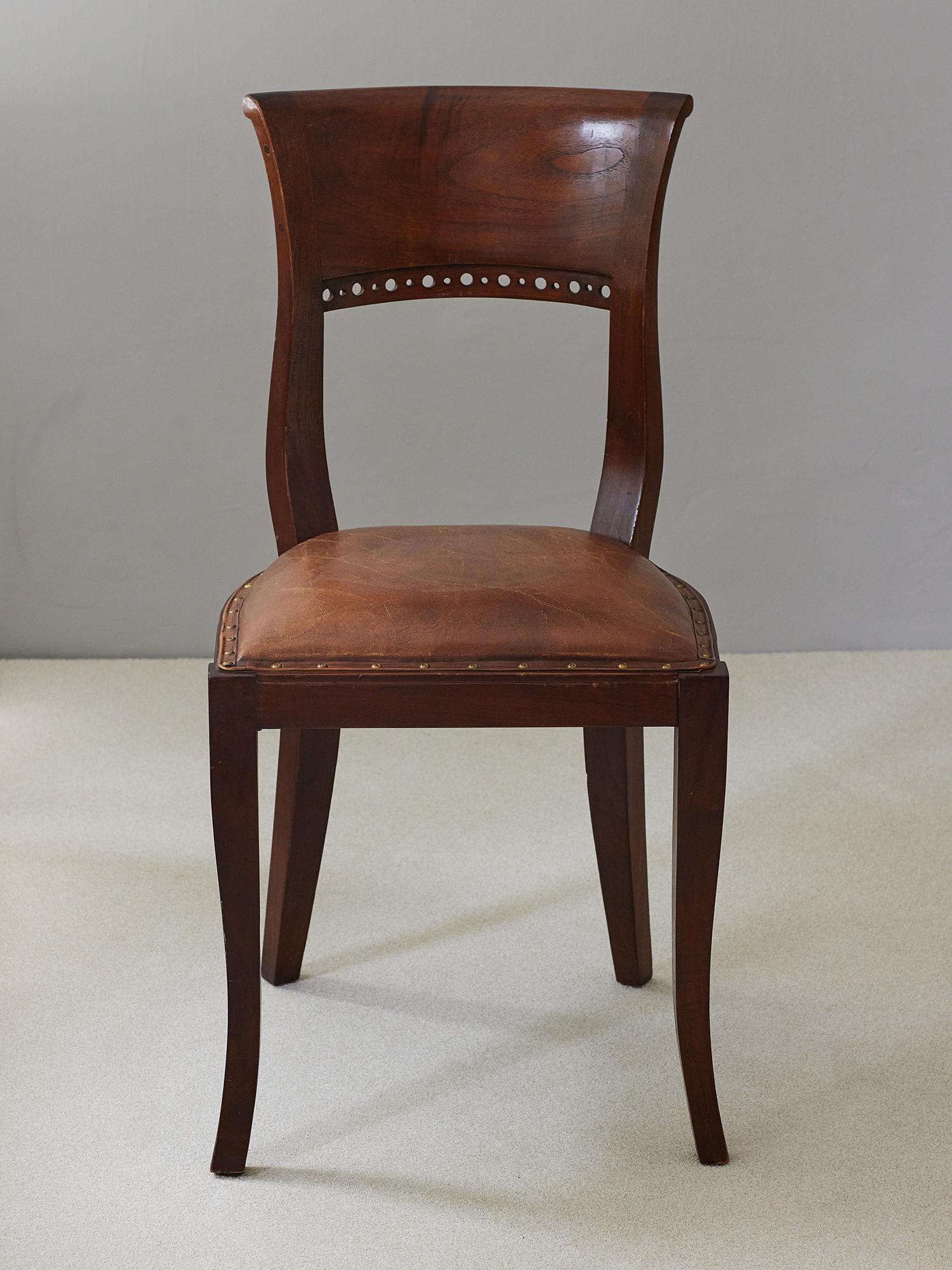 Swedish Sculptural Pair of Art Nouveau Dining Chairs For Sale
