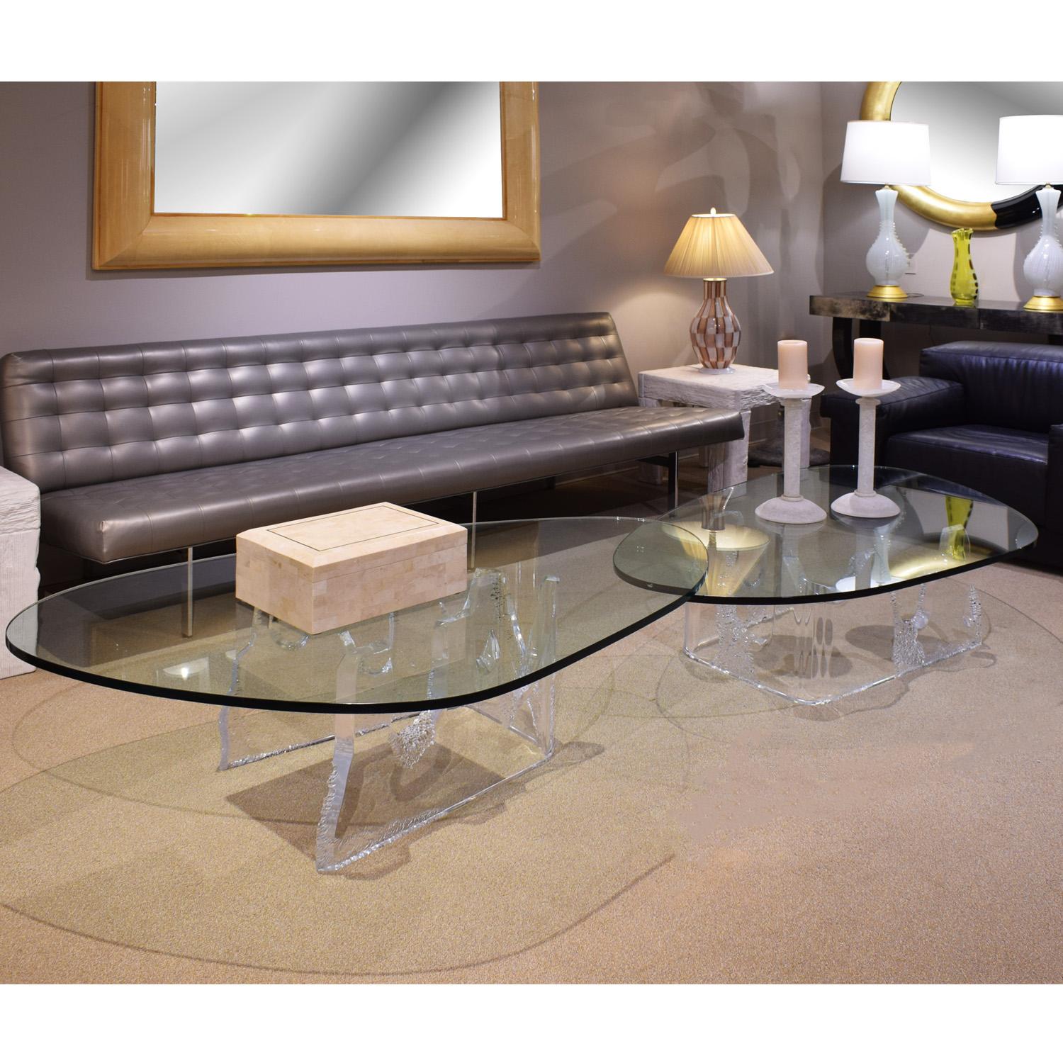 Sculptural Pair of Free Form Coffee Tables in Lucite with Glass Tops, 1970s 1